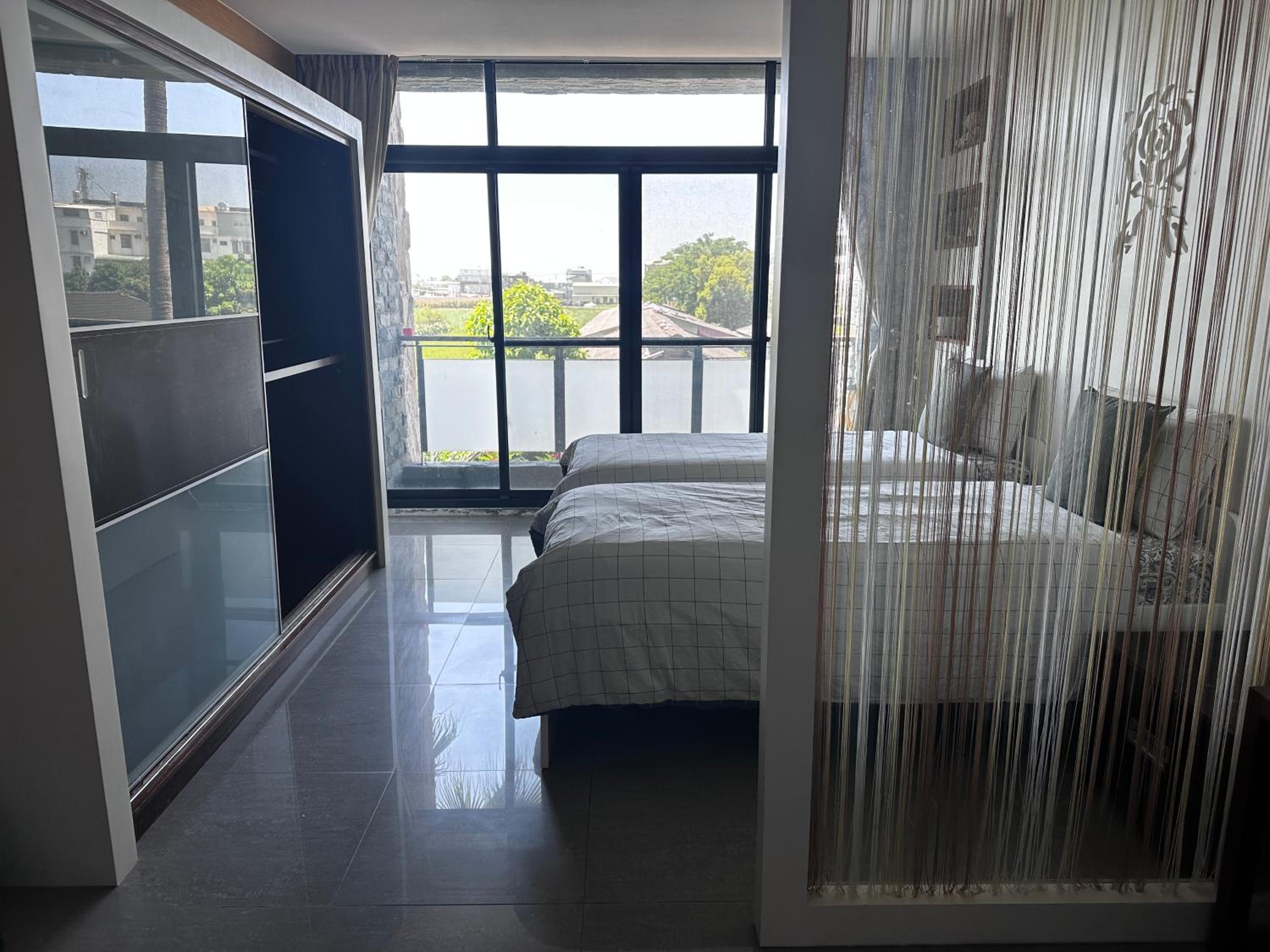 Twin Room with Shower