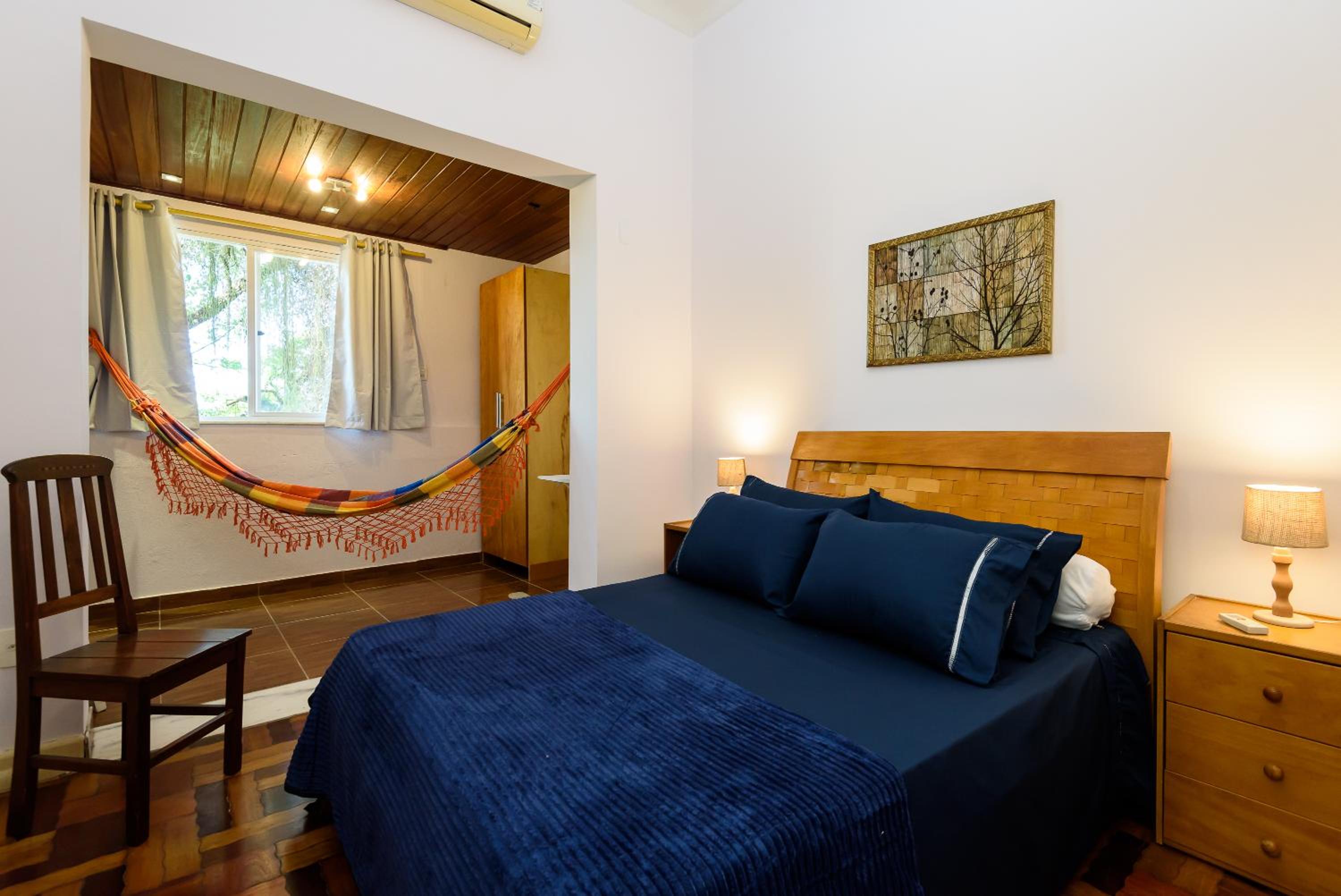 Deluxe Queen Suite