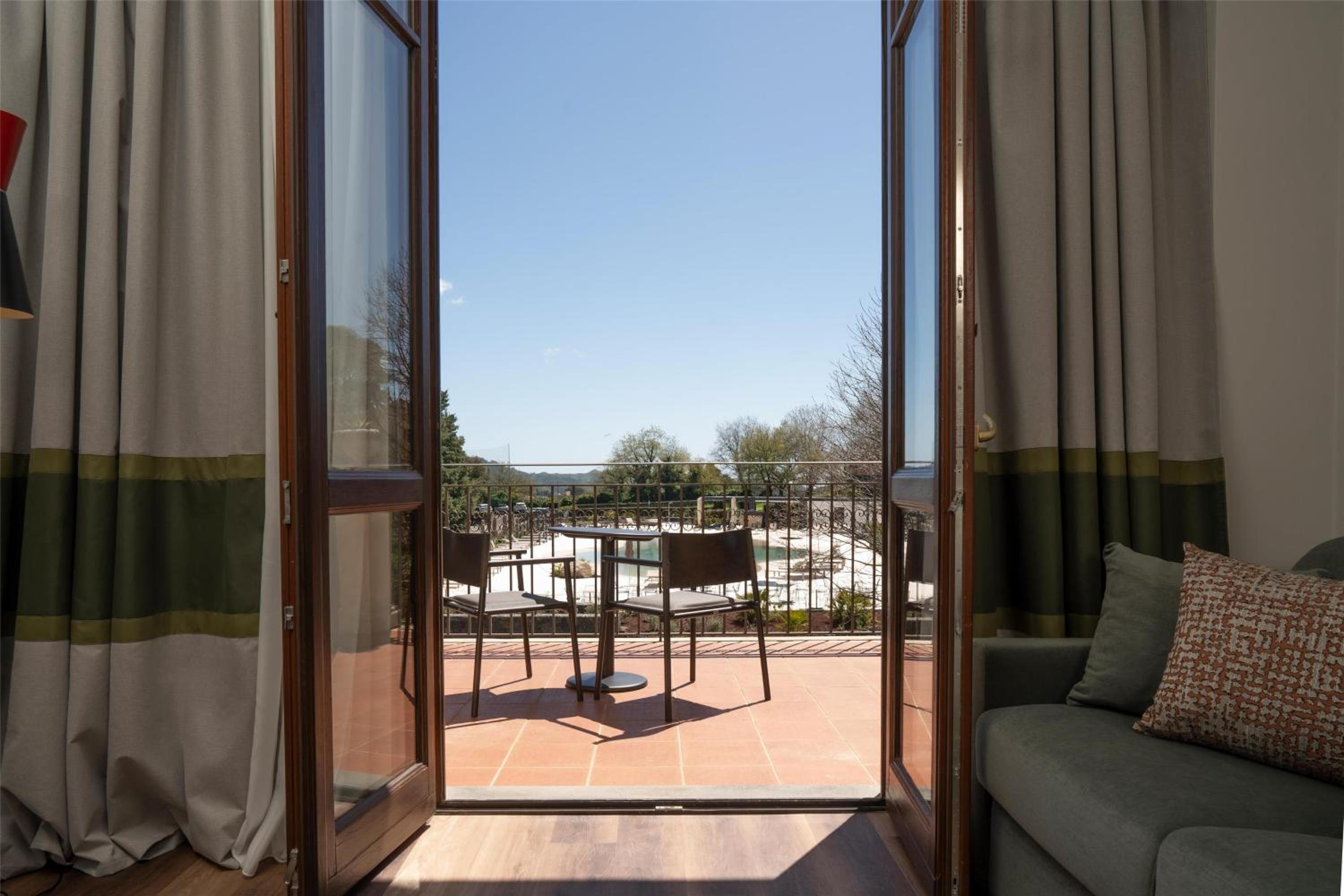 Deluxe Twin Room with Sofa Bed and Balcony