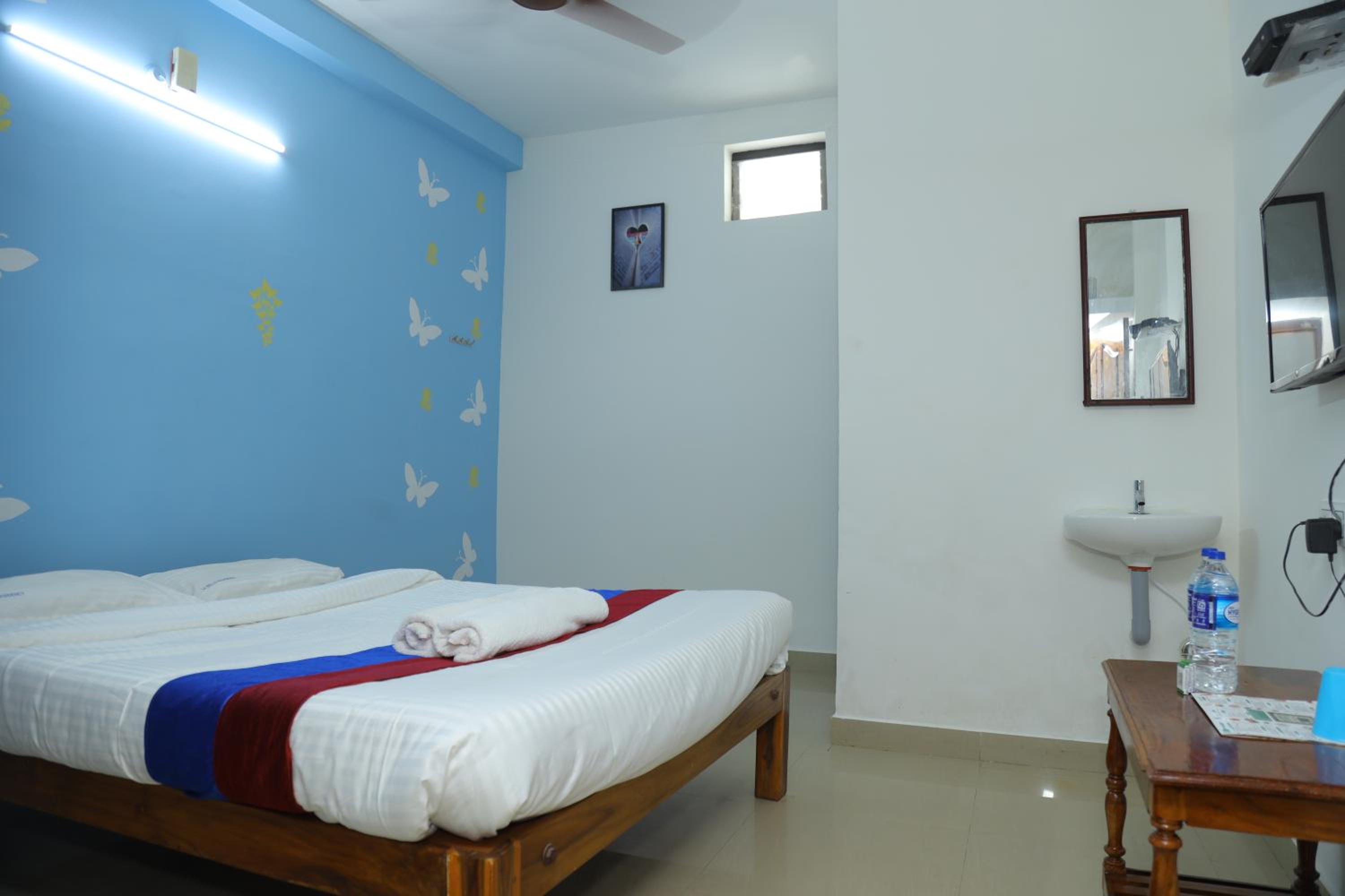 Standard Double Room photo 2