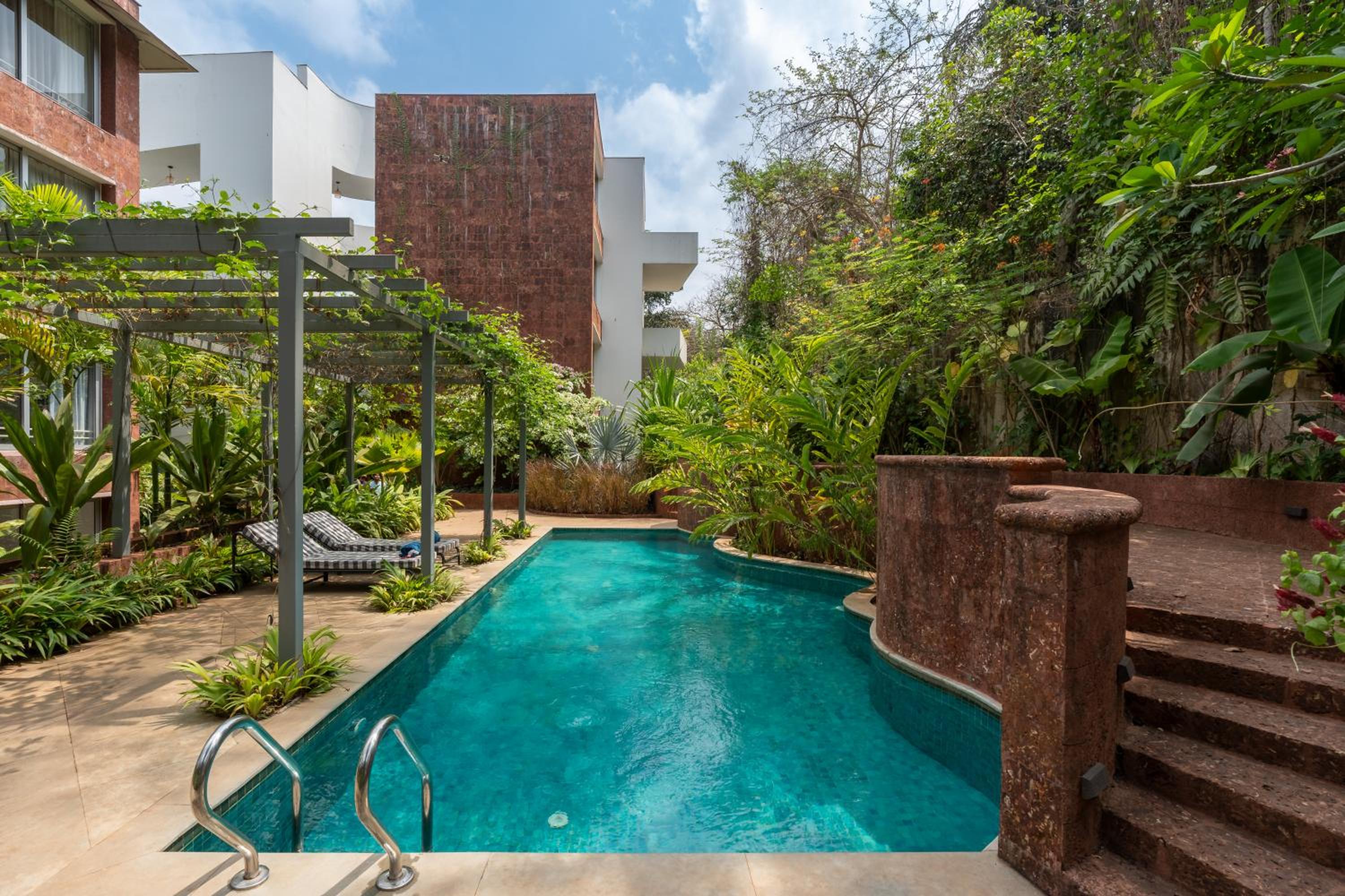 El Rosario 304|Common Pool |Third Floor|Balcony|Patio photo 1