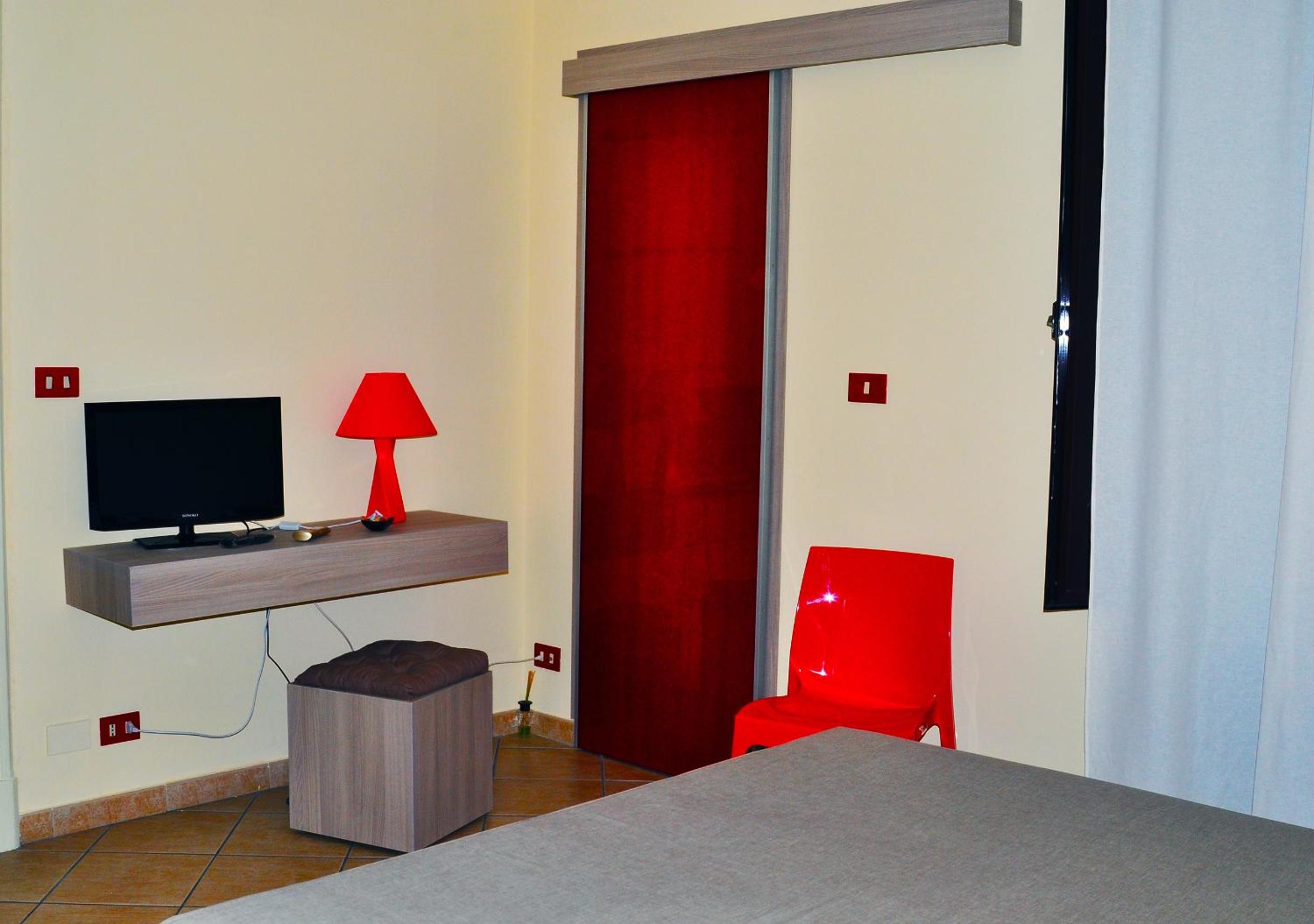 Deluxe King Room photo 2