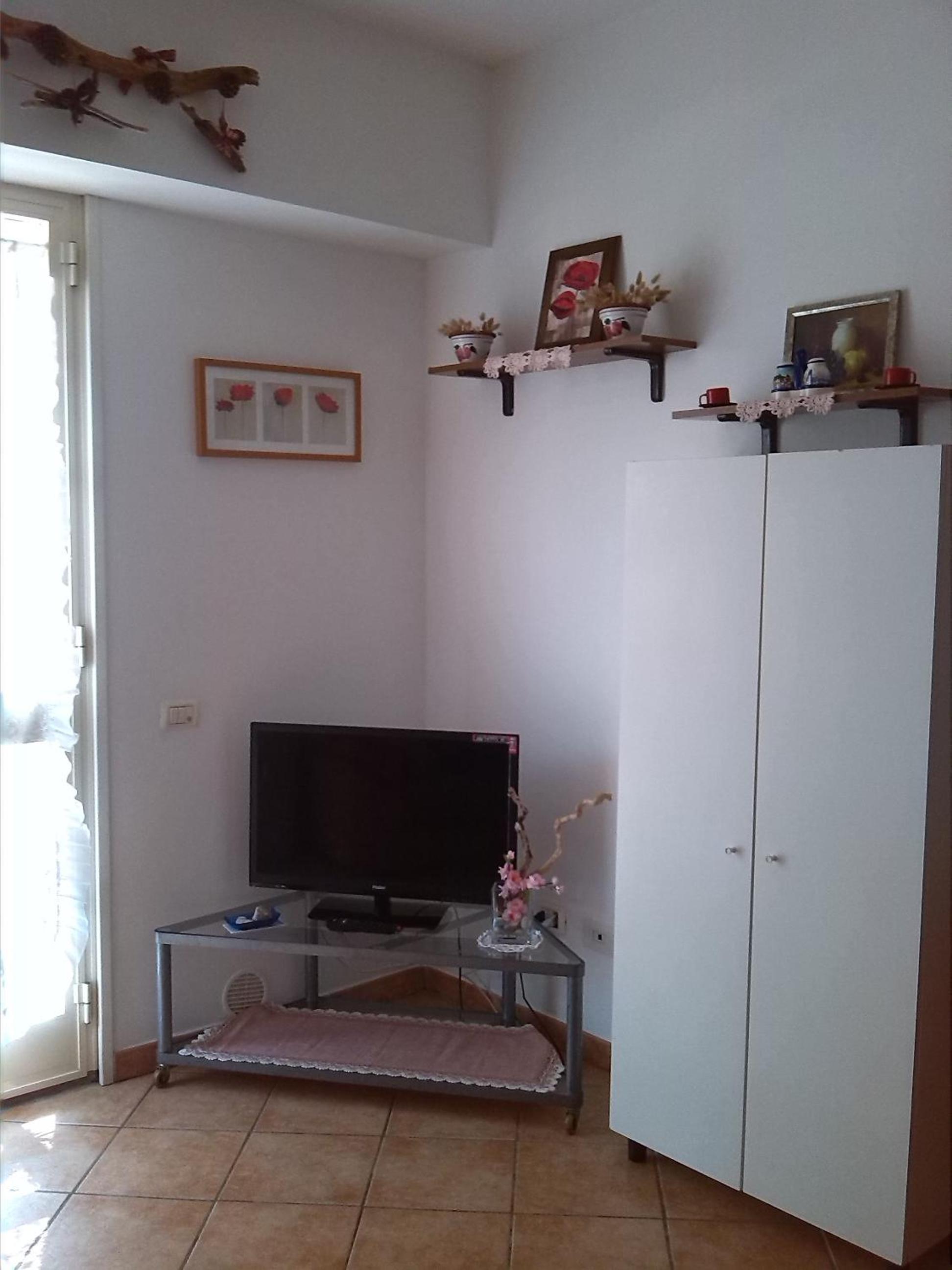 Two-Bedroom Apartment with Terrace photo 3