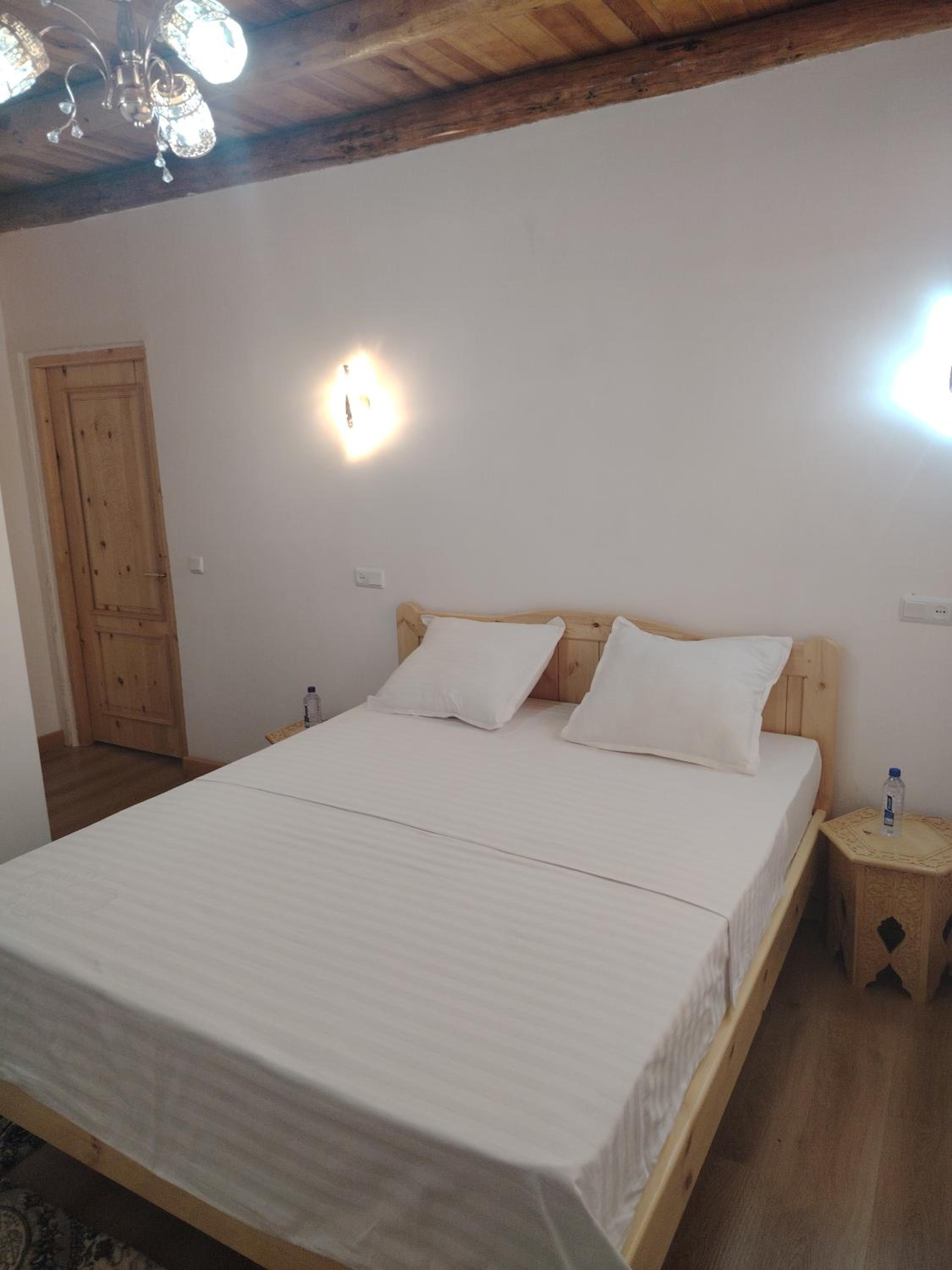 Double Room with Private Bathroom photo 3