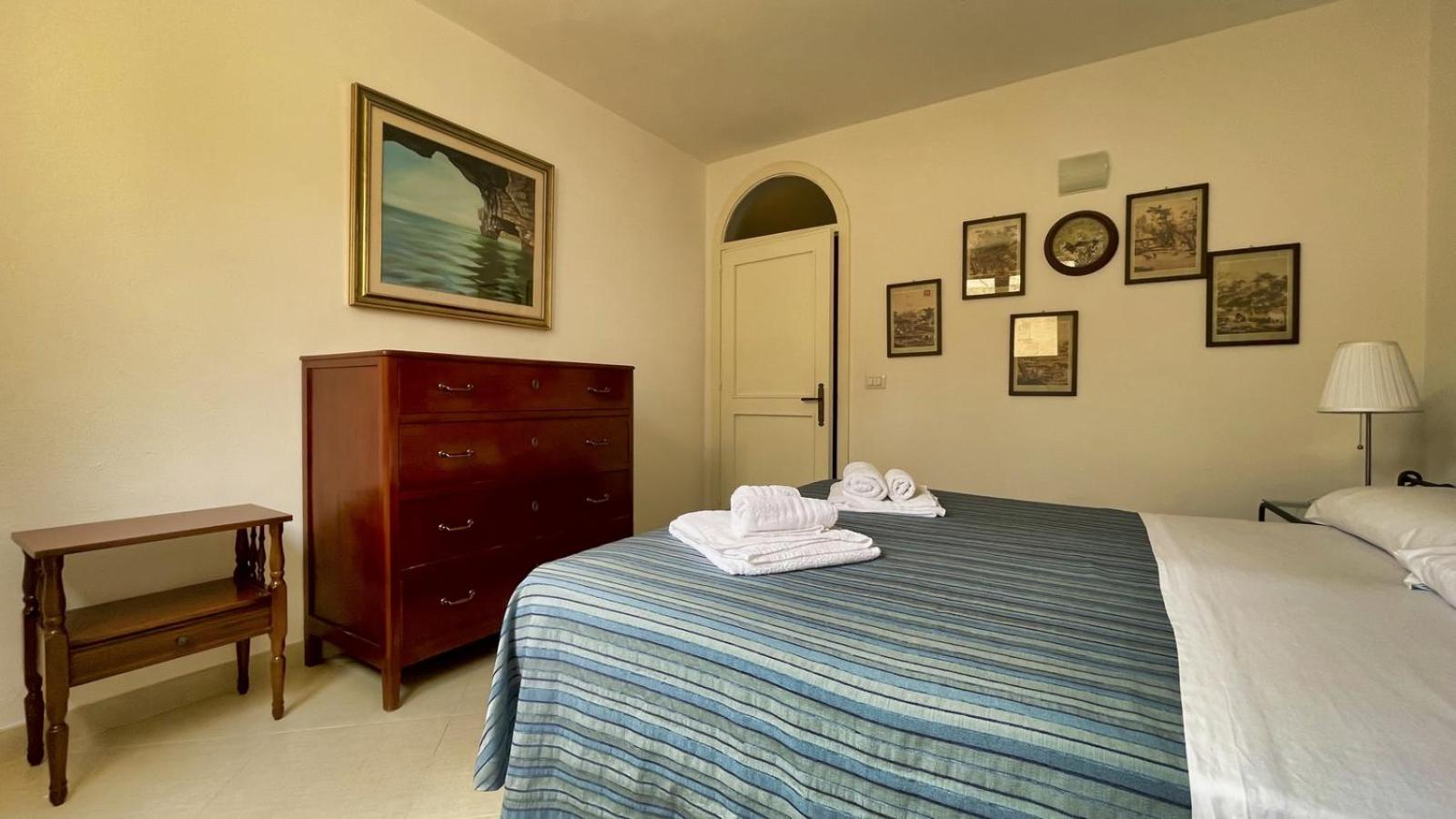 Three-Bedroom Deluxe Apartment