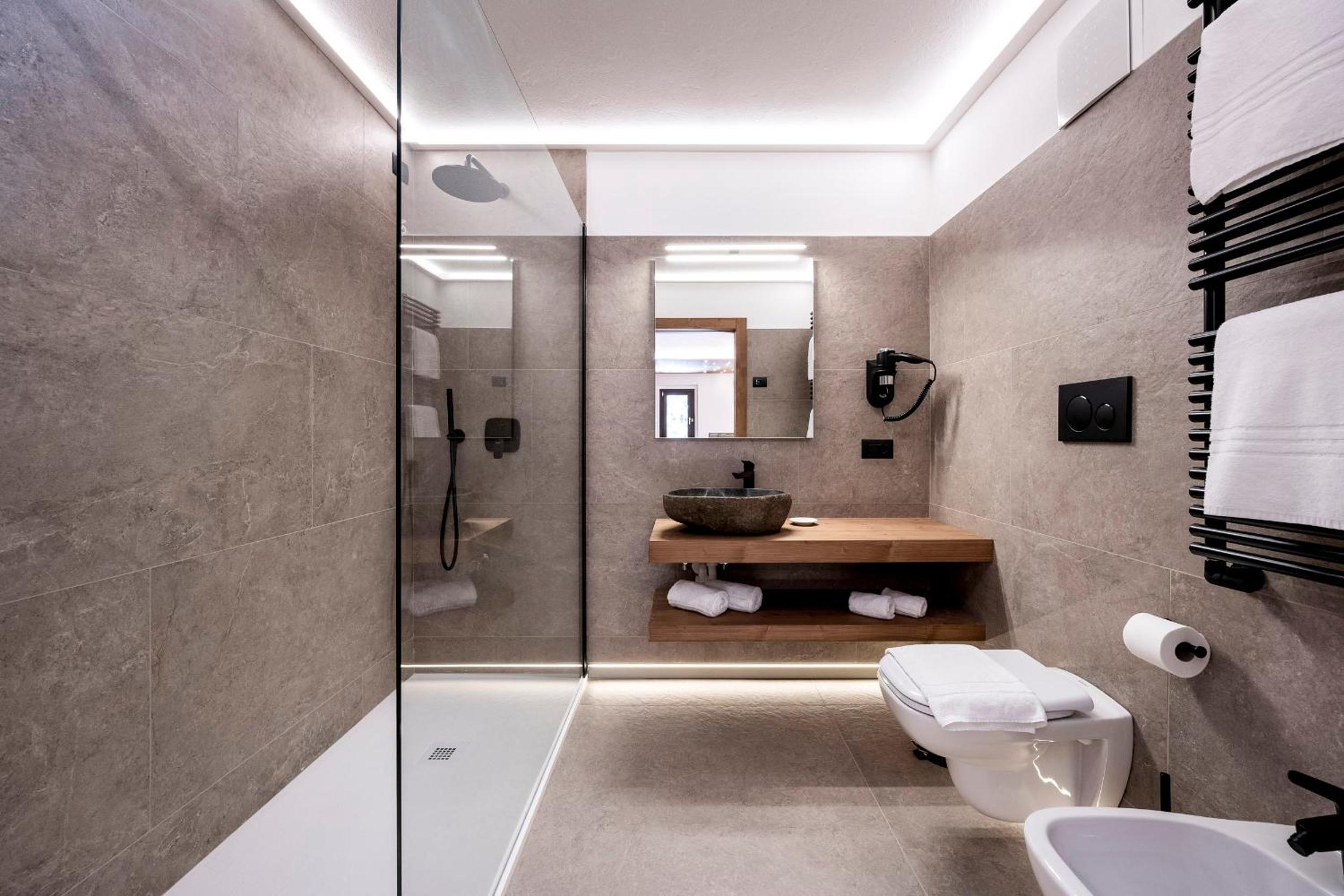Superior Triple Room photo 3