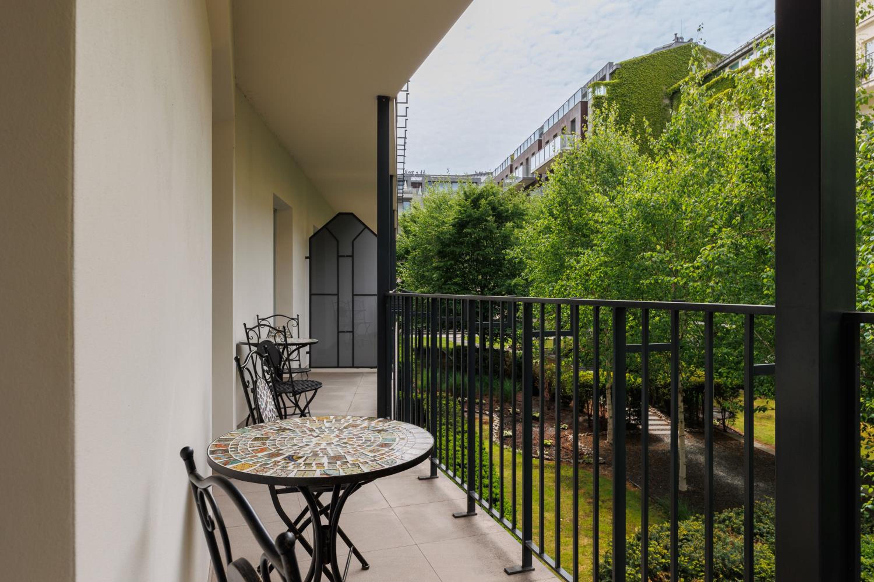 Suite with Garden View photo 2