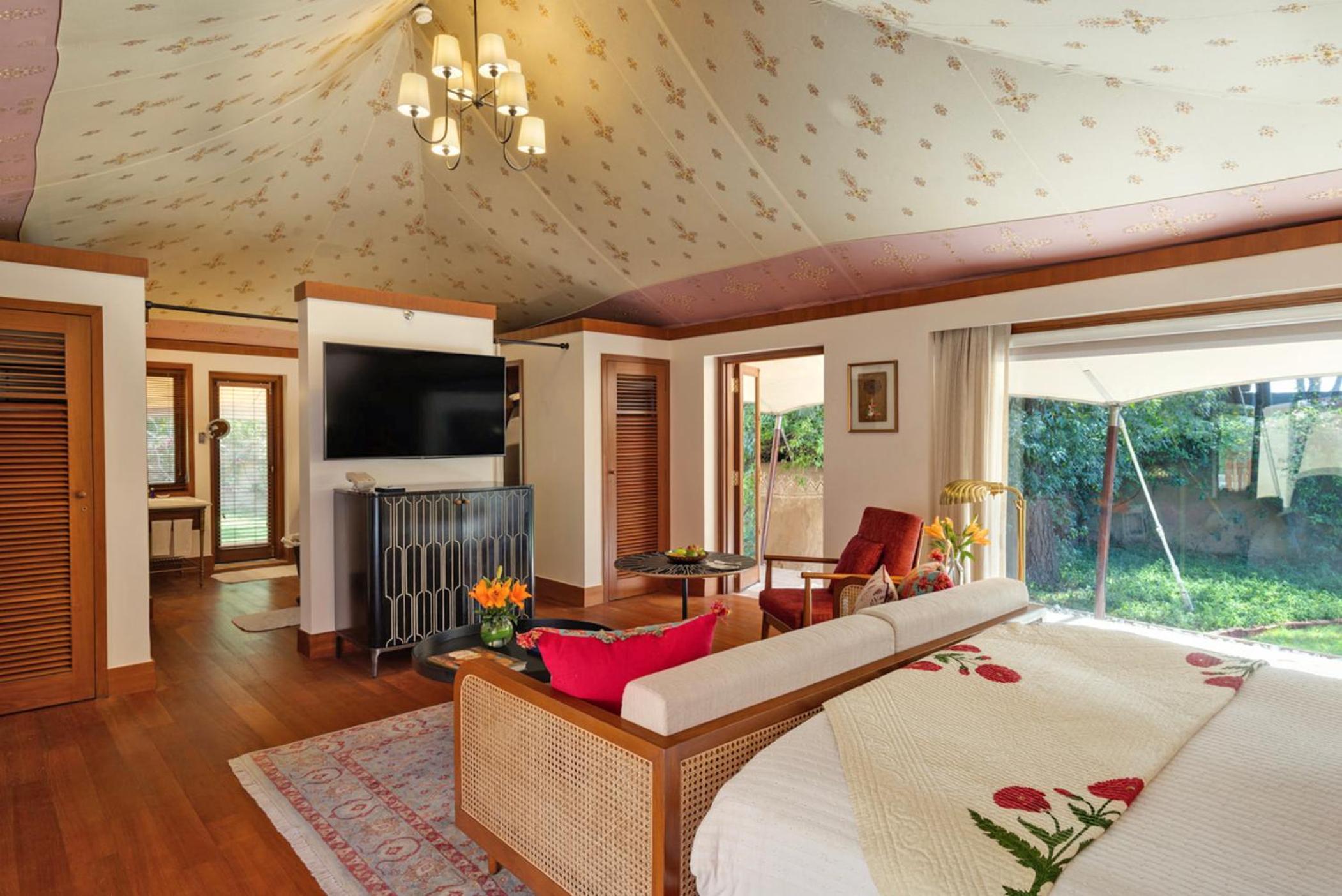 Luxury Tent with Private Pool photo 3