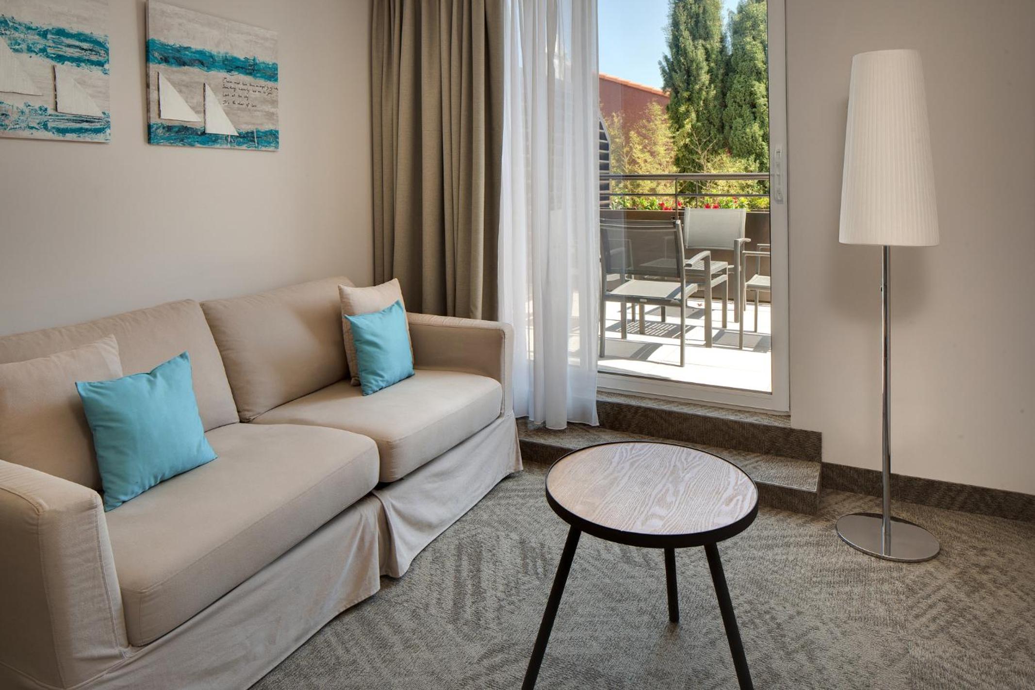 Suite with Terrace - Spa Access - Photo 8