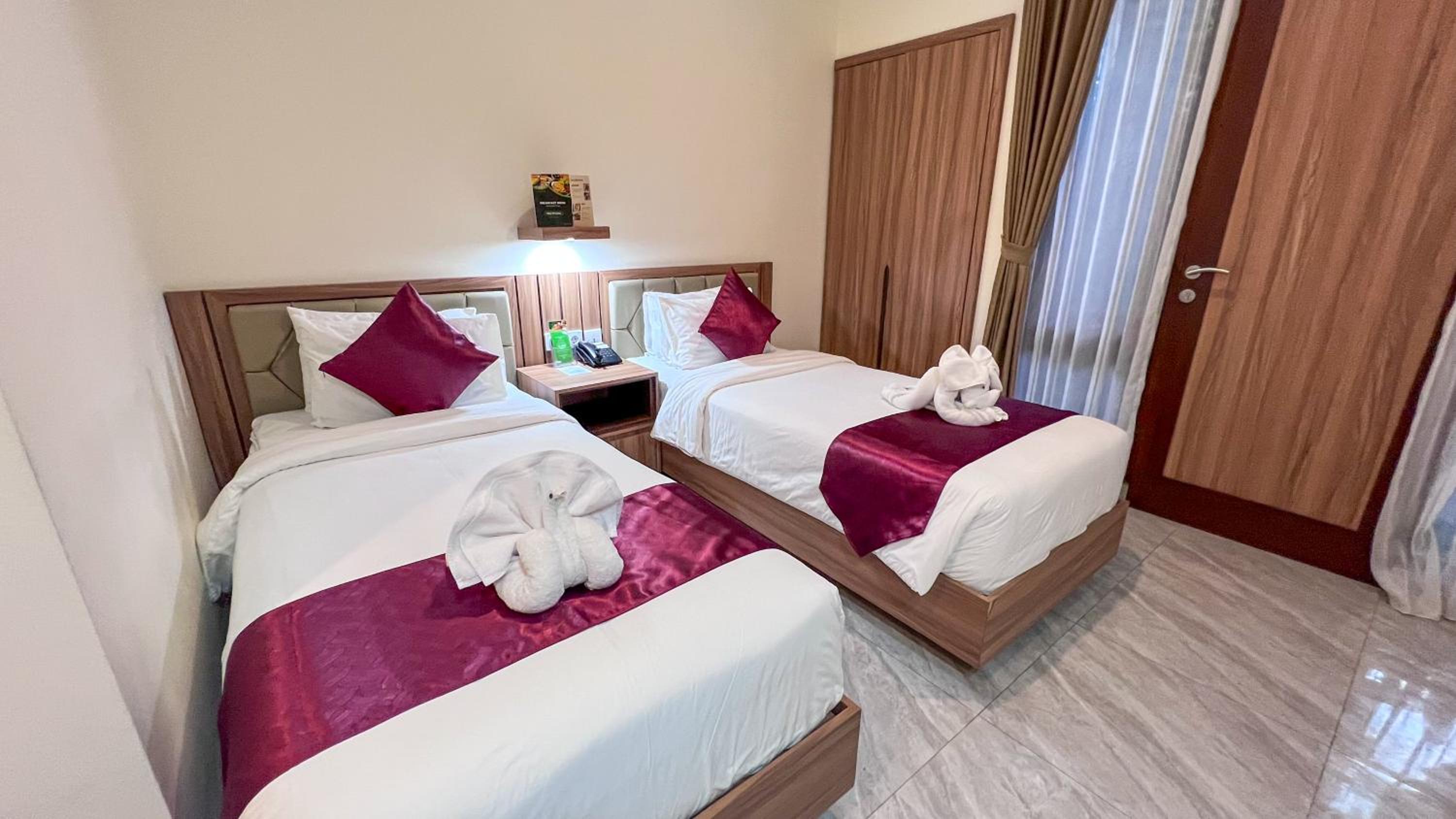 Standard Twin Room photo 3