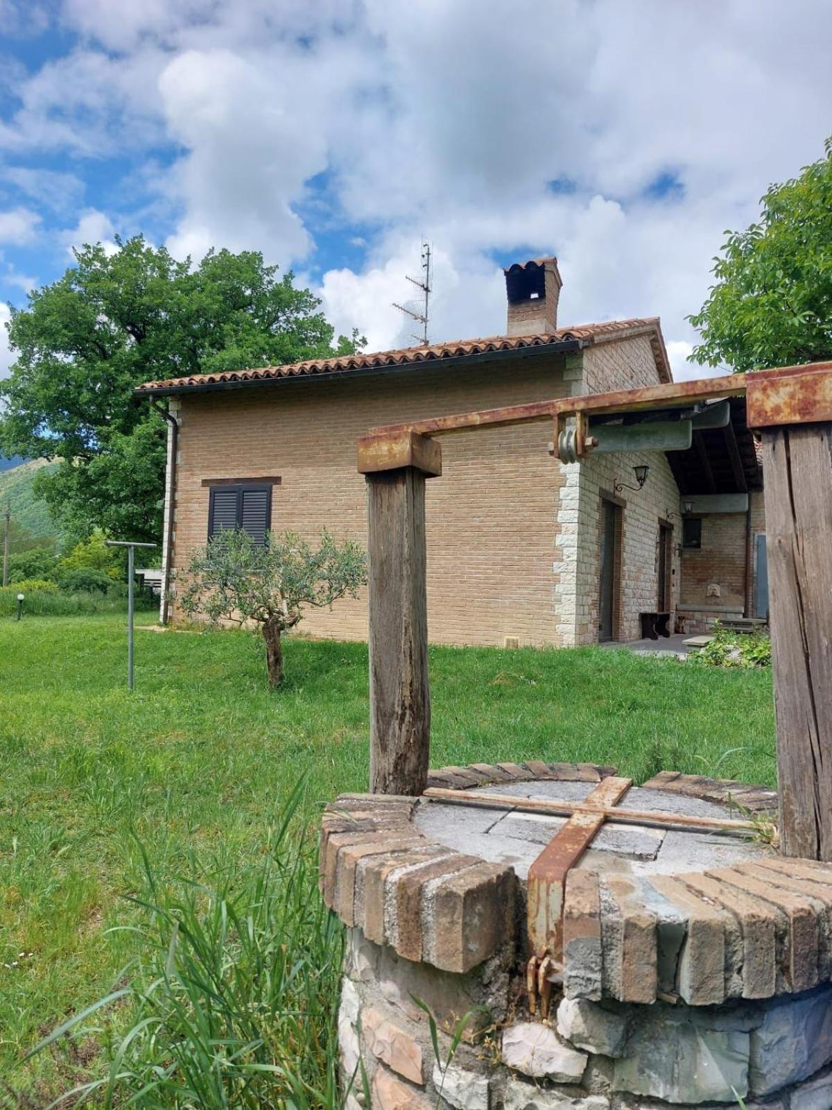 Three-Bedroom Apartment with Mountain View photo 3