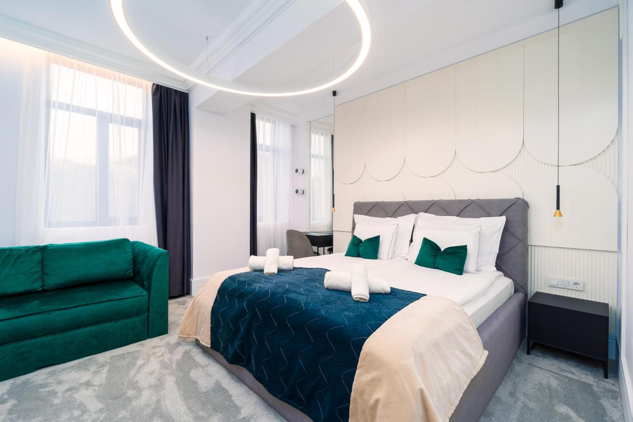 King Studio with Sofa Bed photo 2