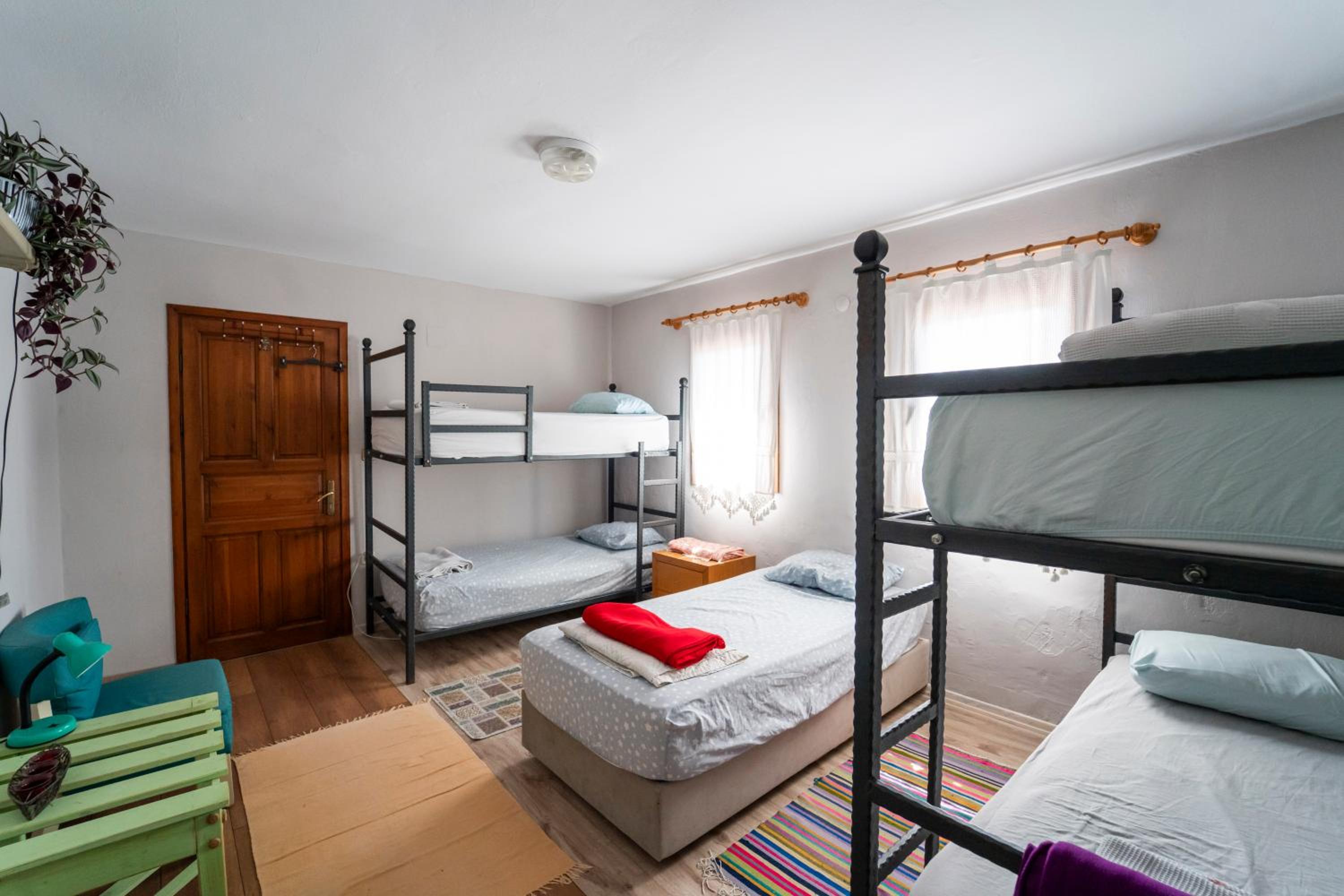 4-Bed Female Dormitory Room photo 2