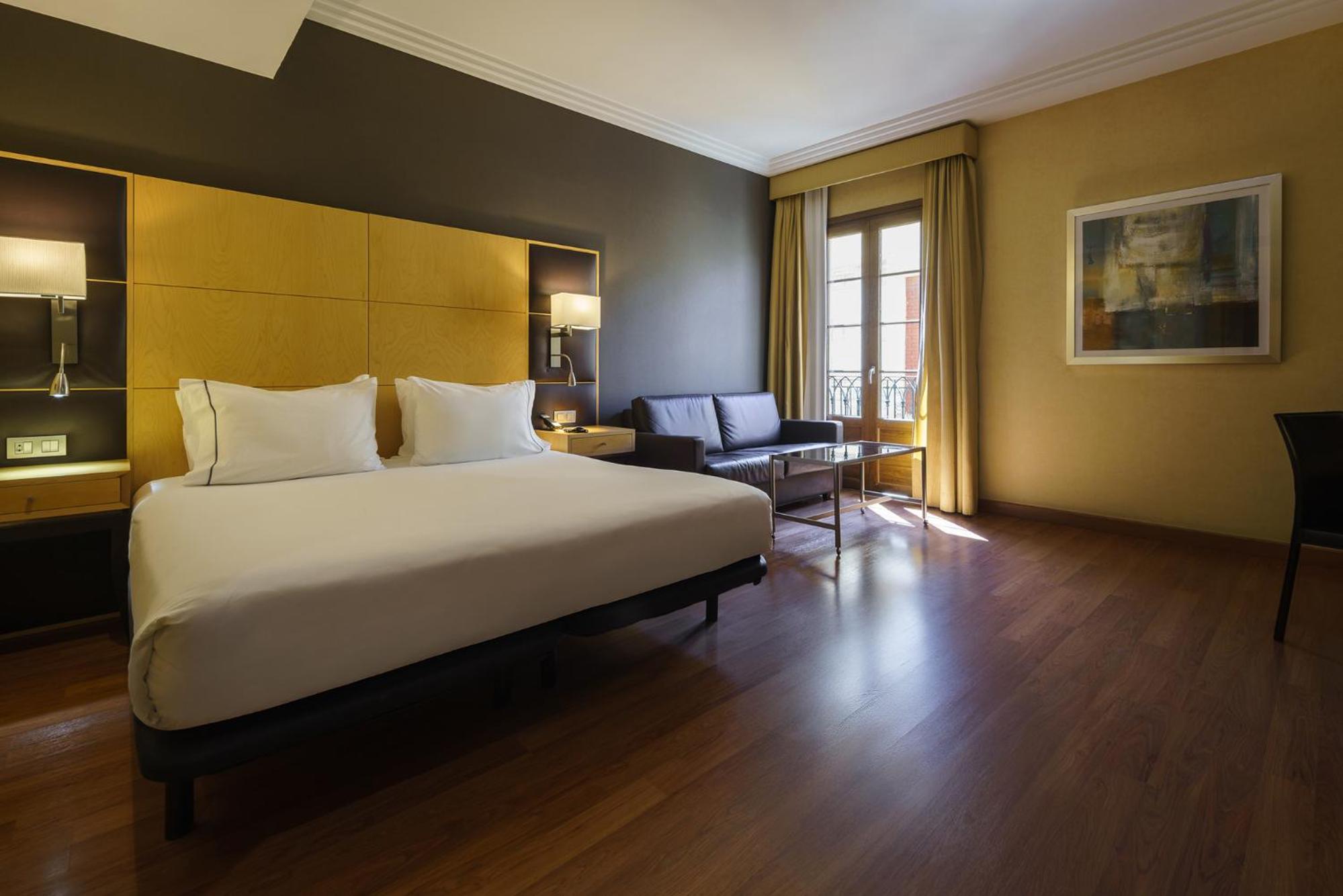 Double Room with Sofa Bed photo 2