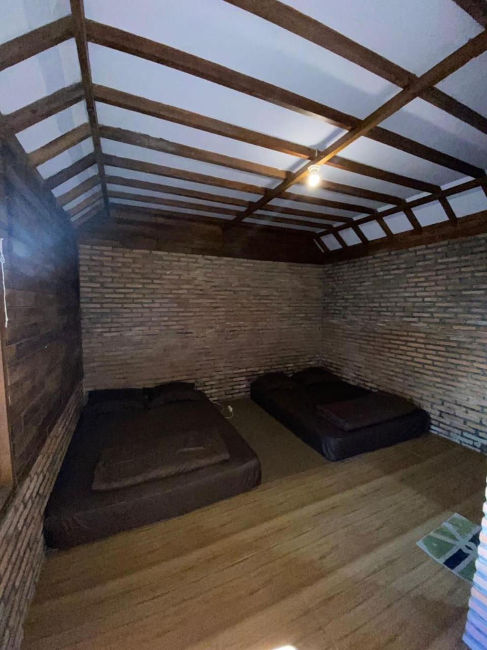 Double or Twin Room with Private Bathroom photo 2