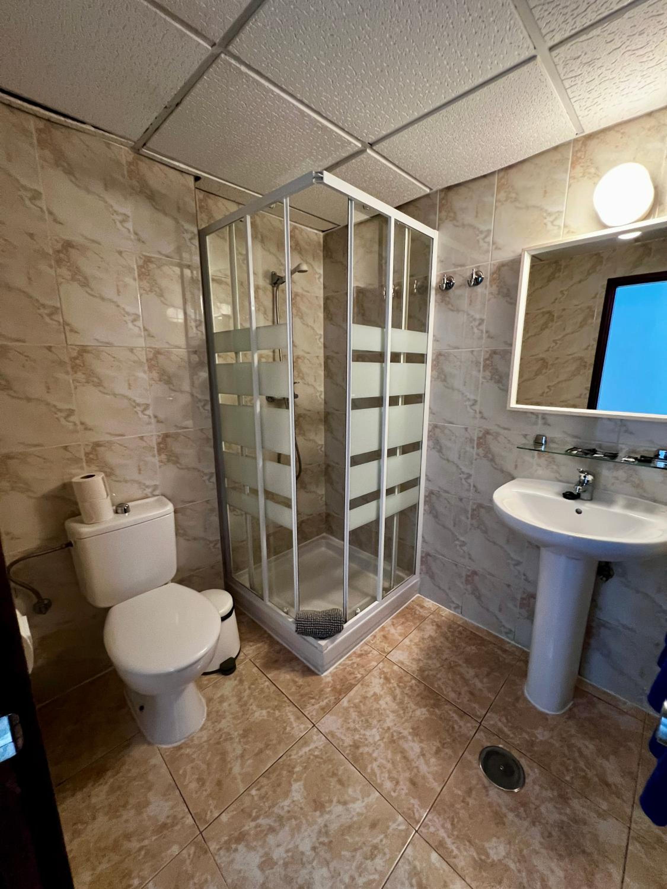 Triple Room - Photo 2