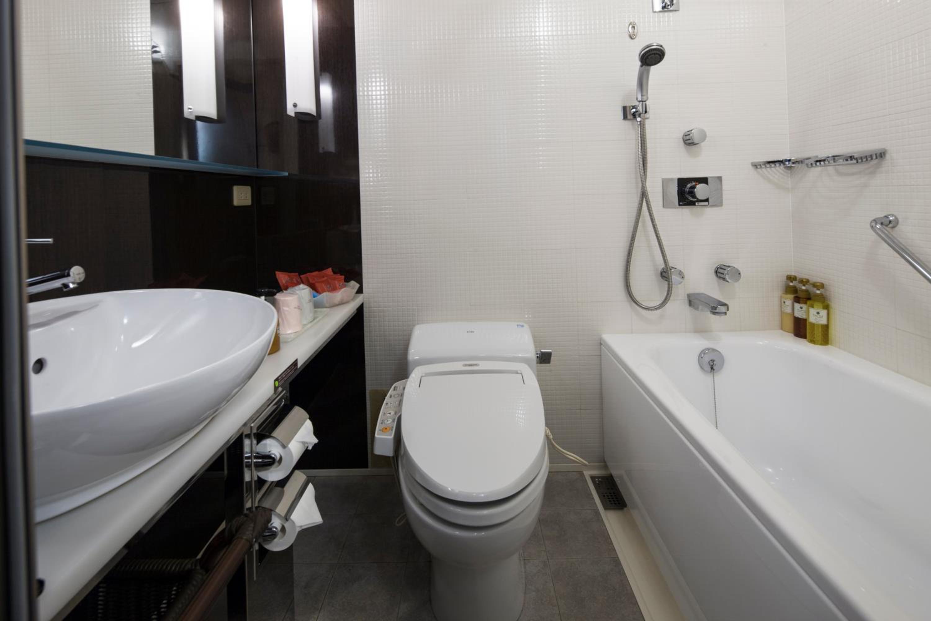 Double Room - South Wing - Non-Smoking - Photo 4