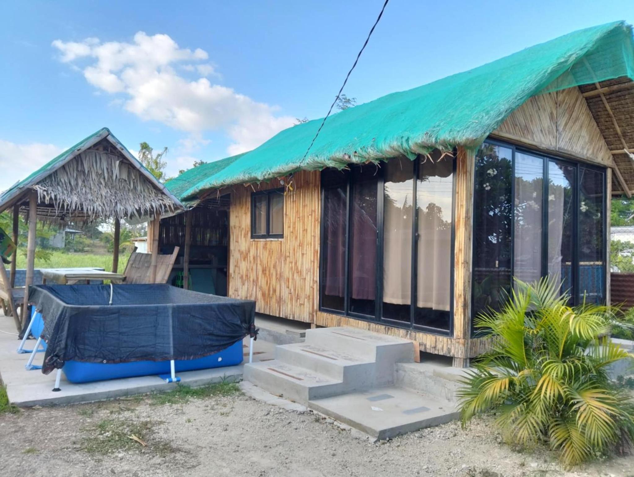 Mobile Home photo 1