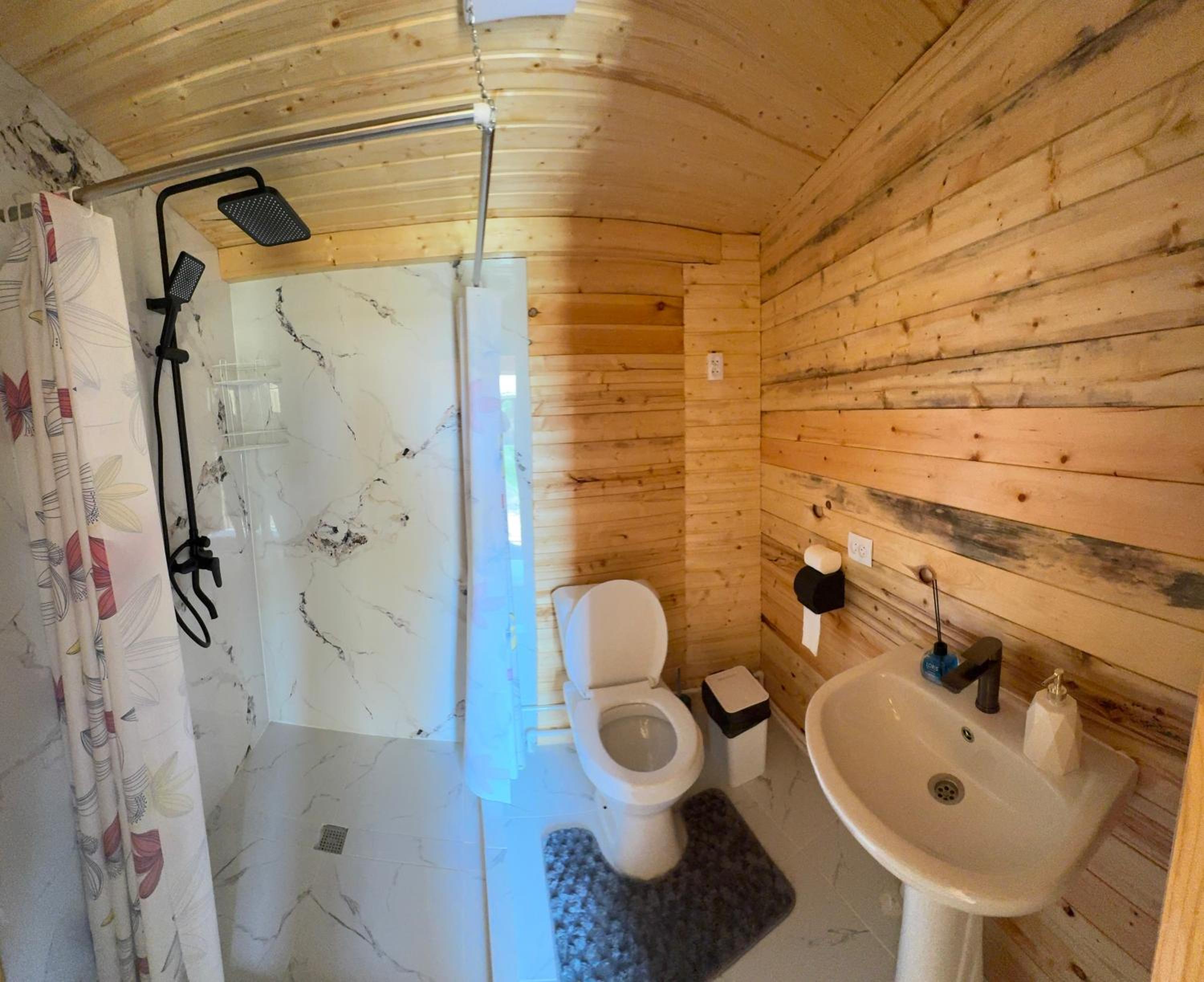 Triple Room with Bathroom