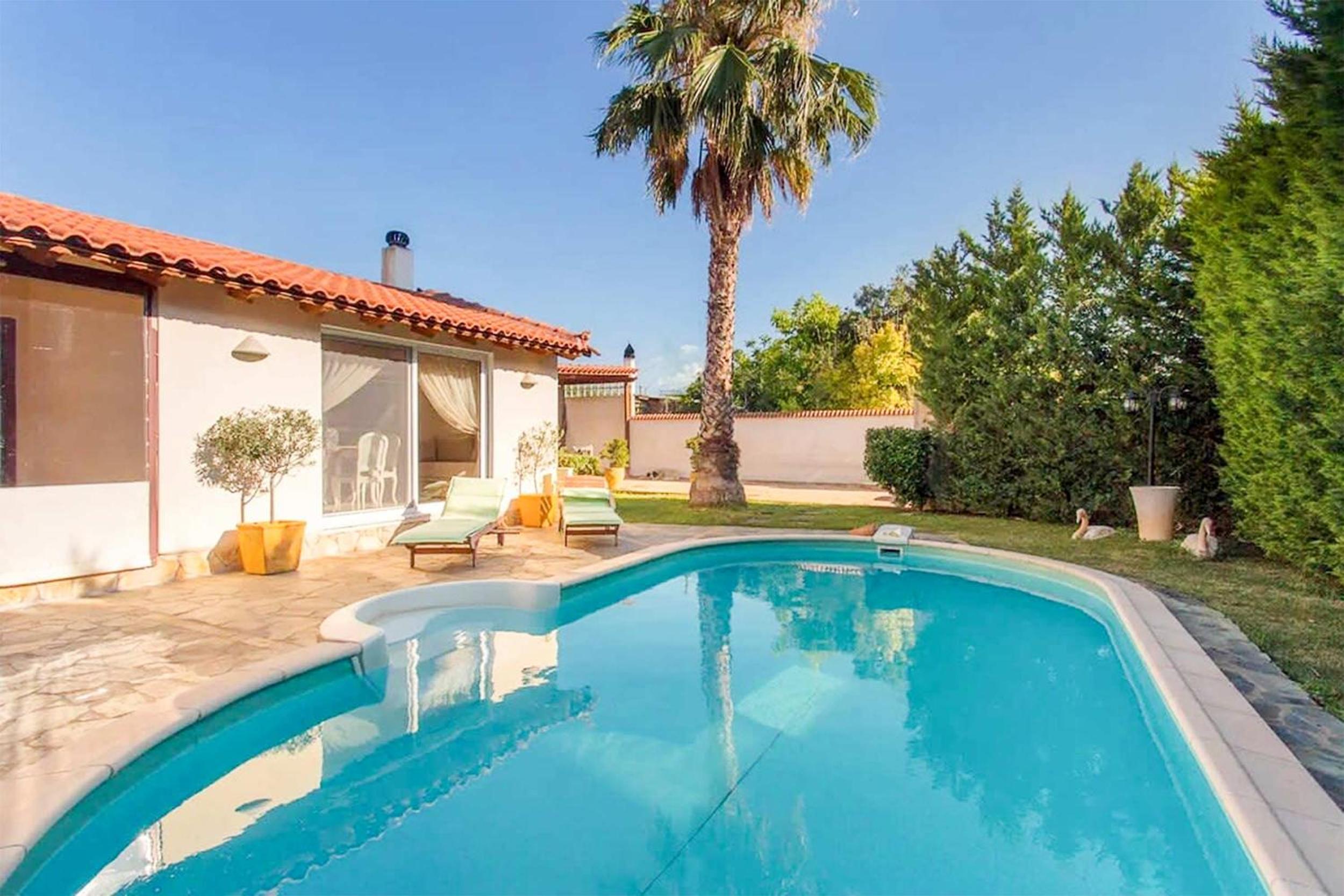 Villa with Private Pool photo 1