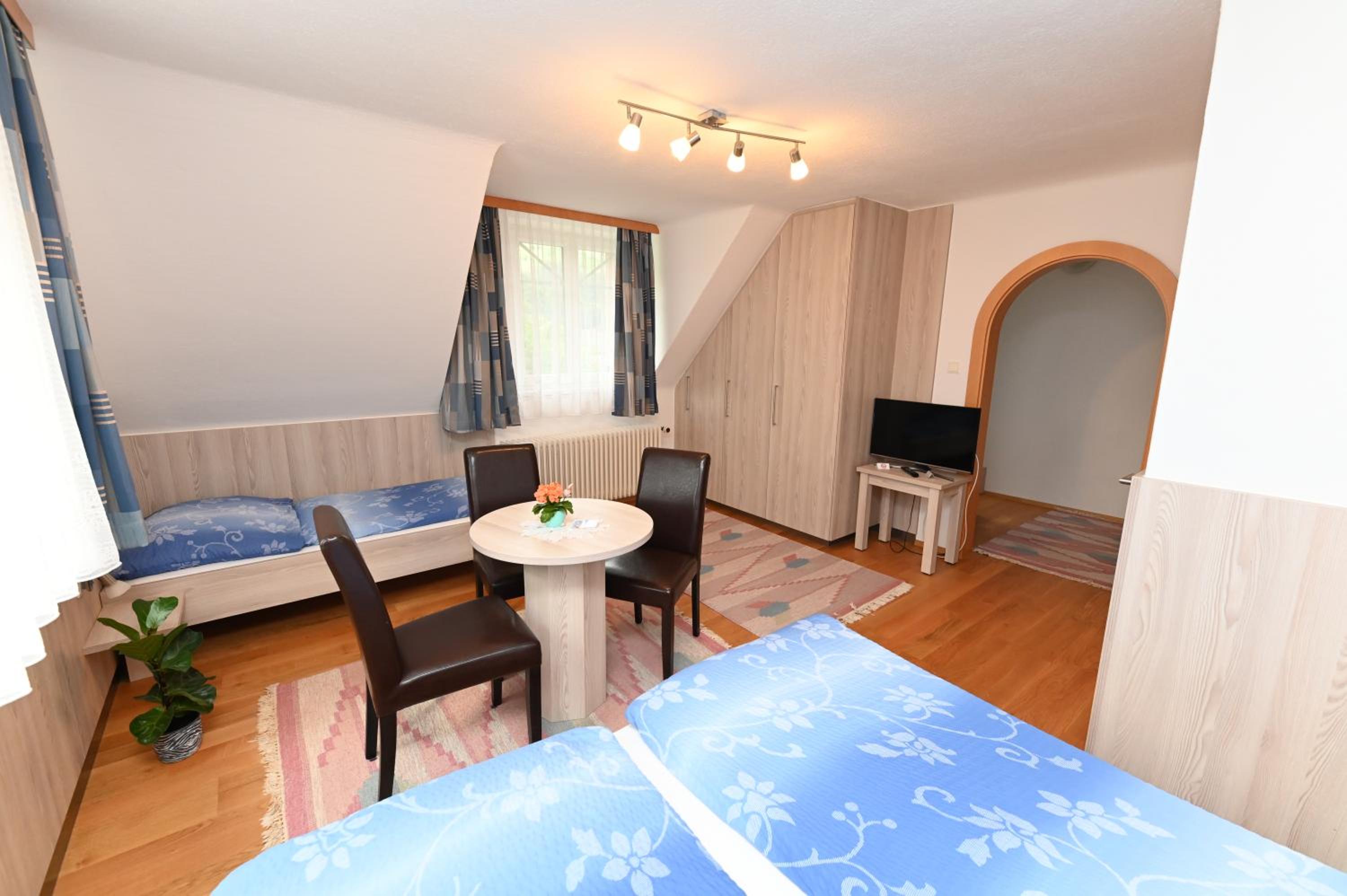 Classic Quadruple Room photo 2