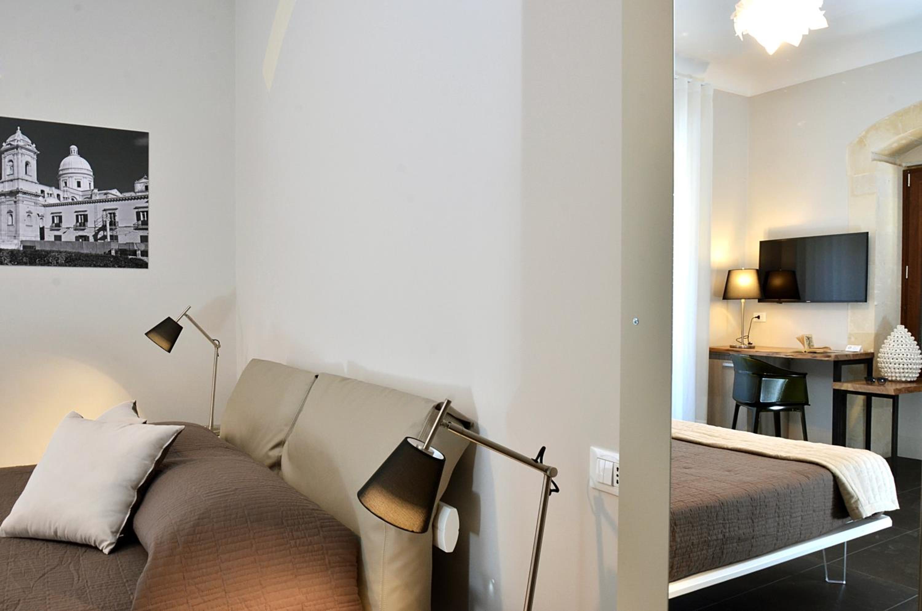 Double Room with Balcony photo 2