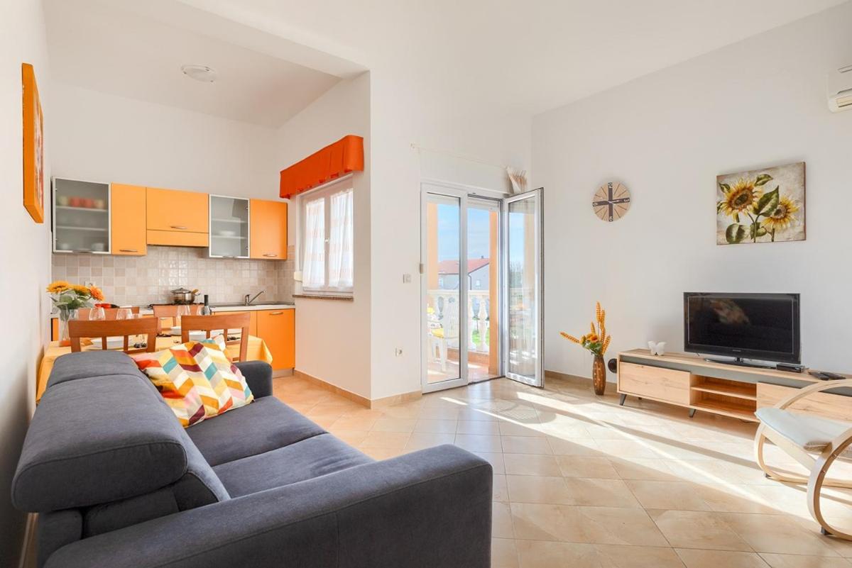 One-Bedroom apartment Standard photo 1