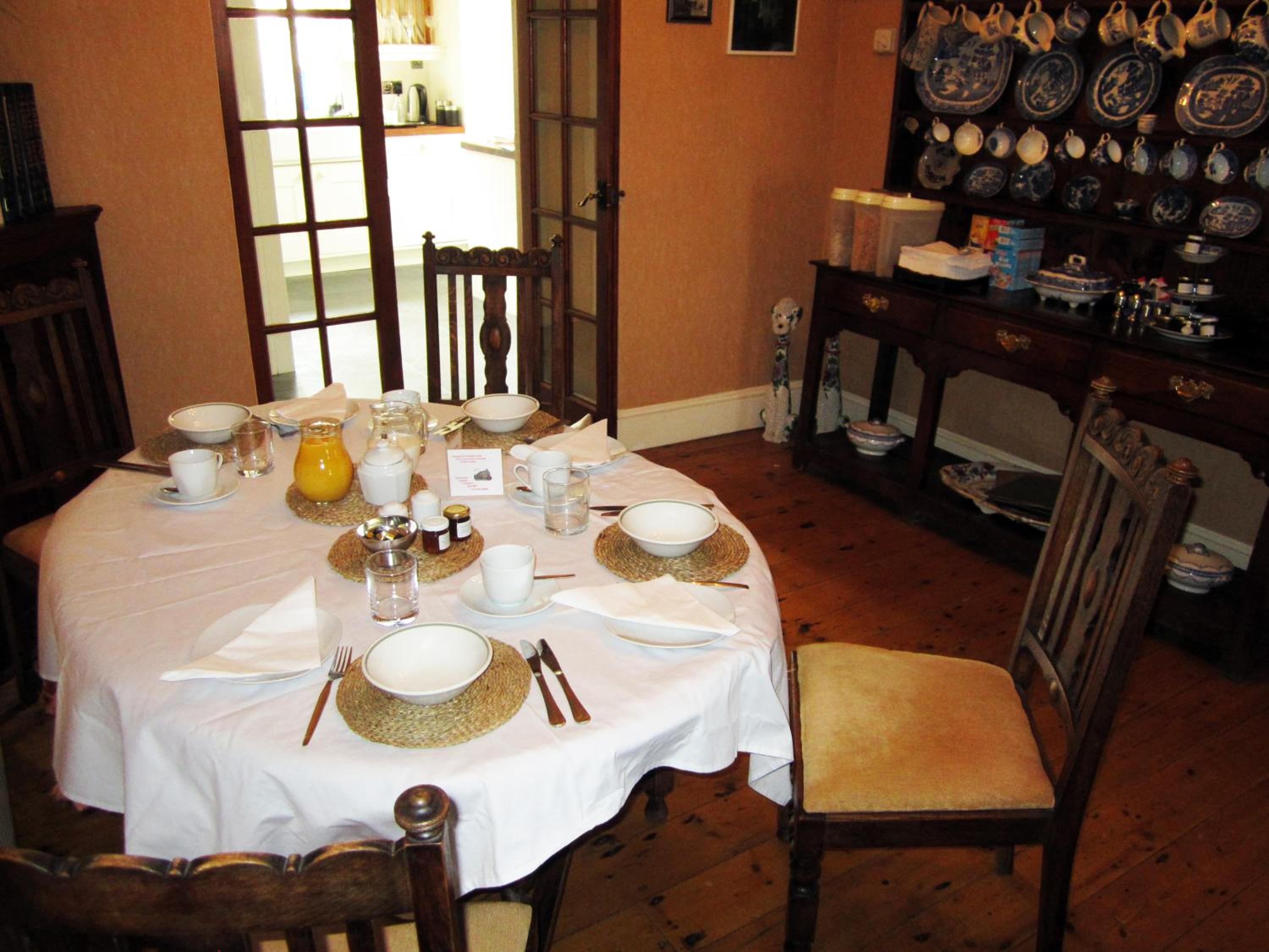 Small Double Room - Photo 3