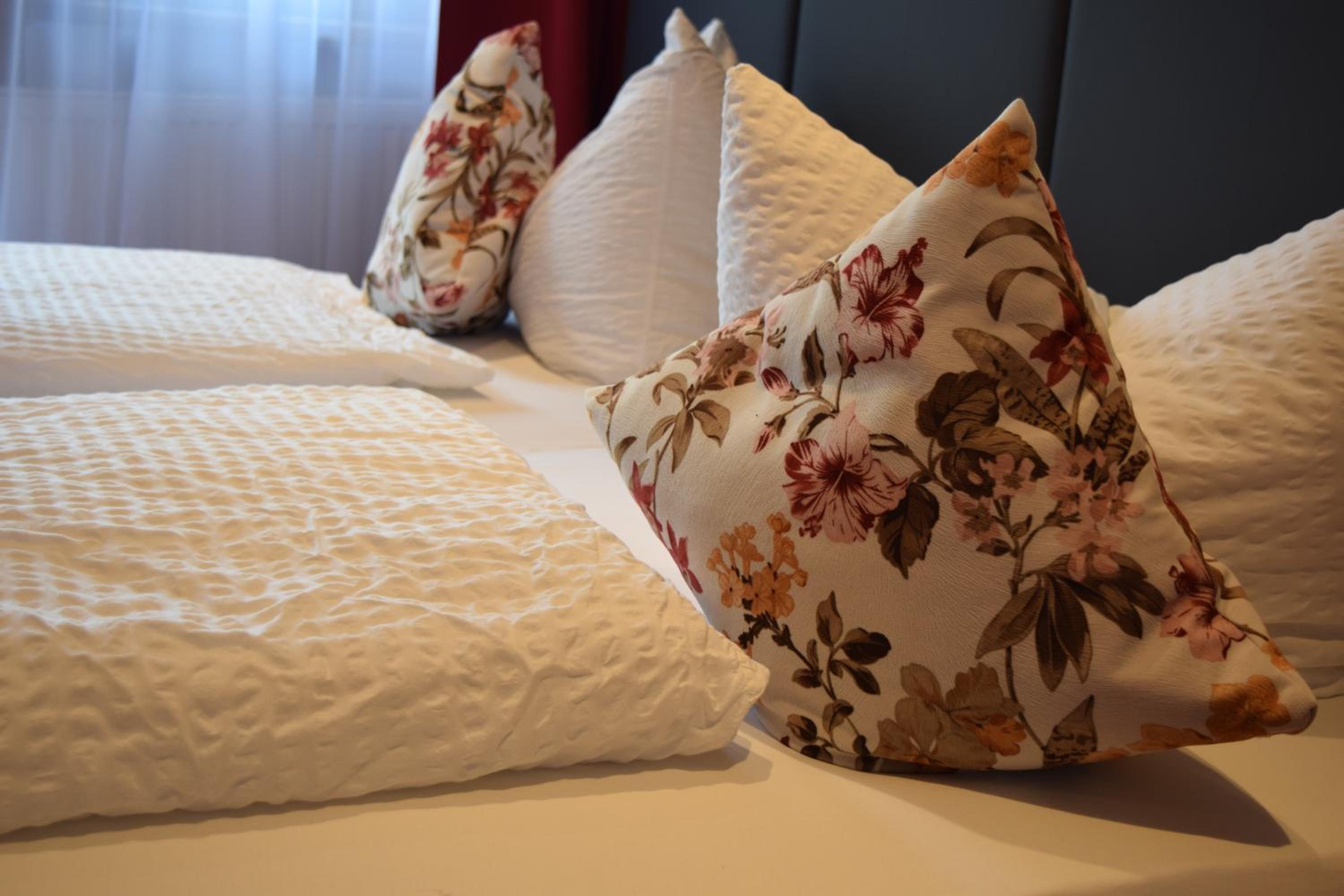 Standard Double Room - Photo 19