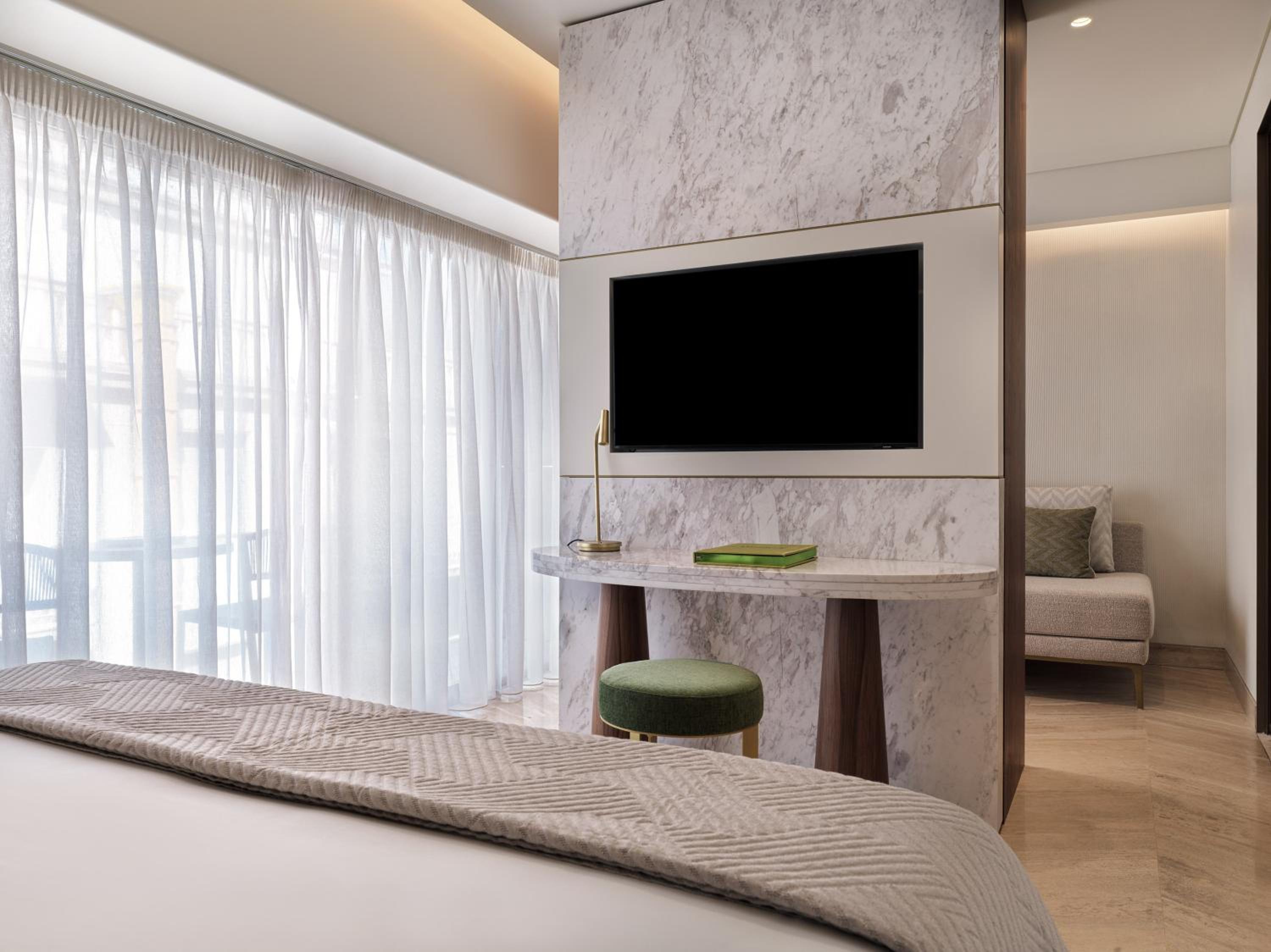 Family Suite with 2 Balconies photo 2