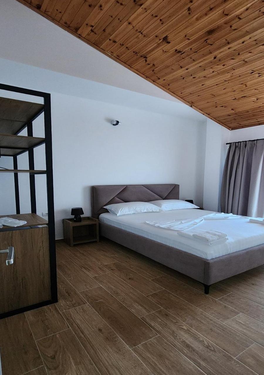Deluxe Suite with Sea View
