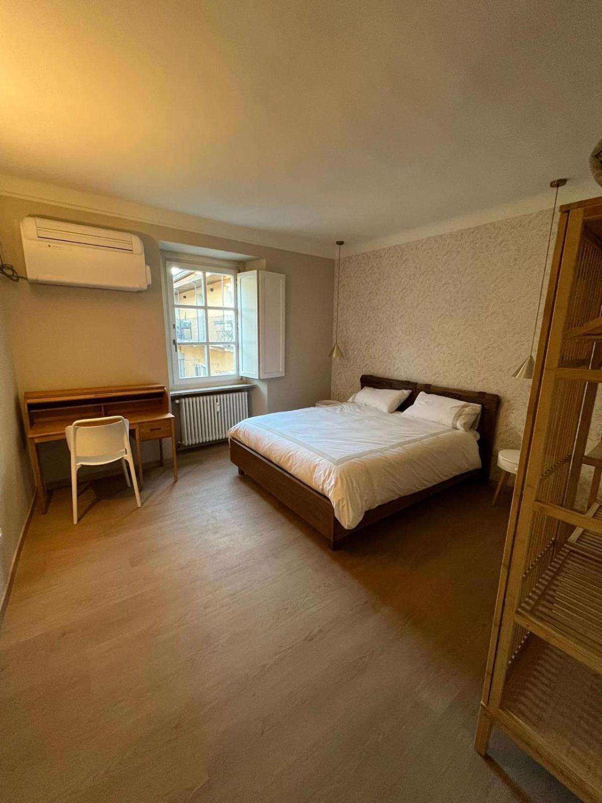 Two-Bedroom Apartment with City View photo 2