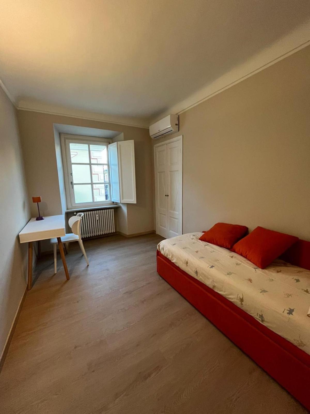 Two-Bedroom Apartment with City View photo 3