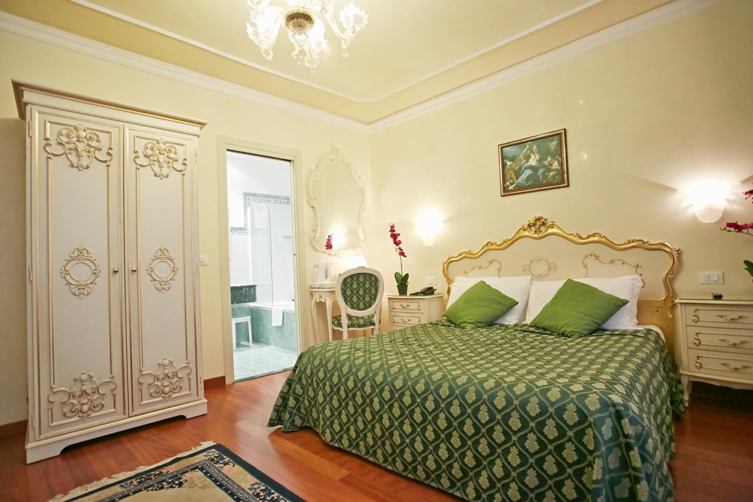 Superior Double Room photo 2