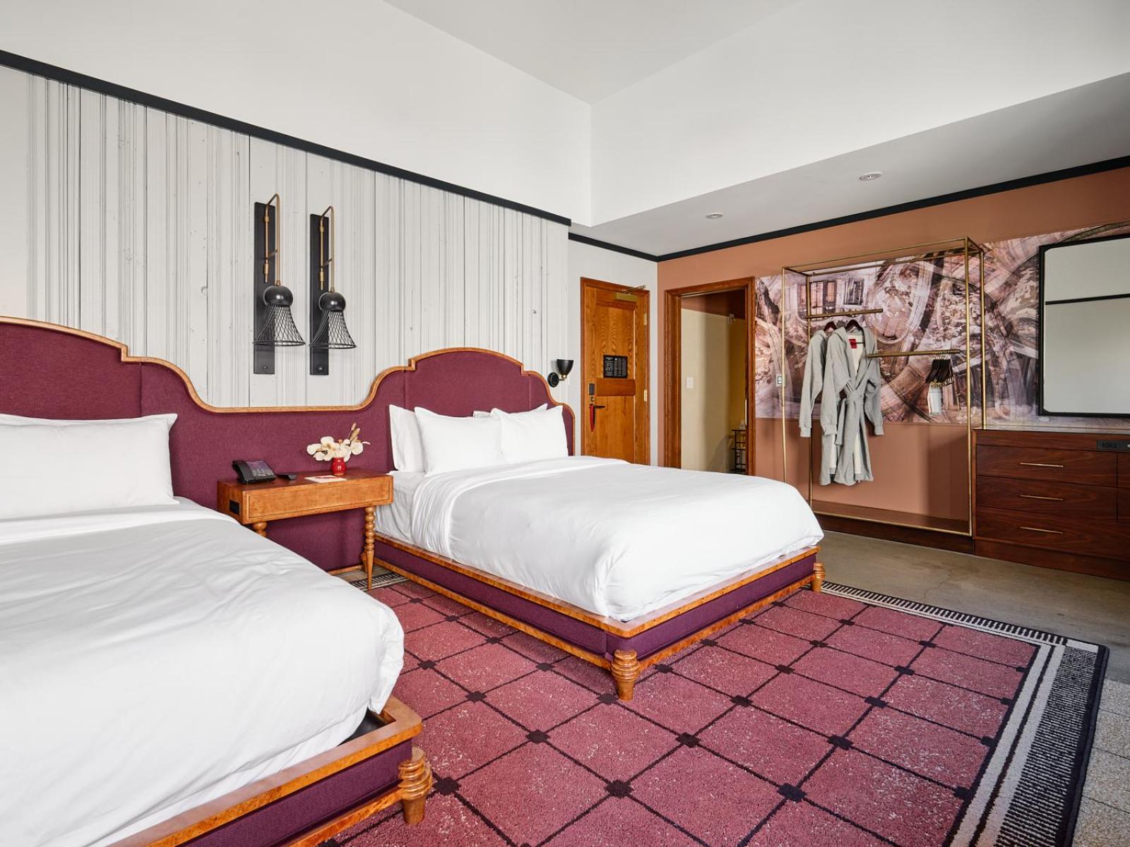 Detroit Foundation Hotel, Billede 2