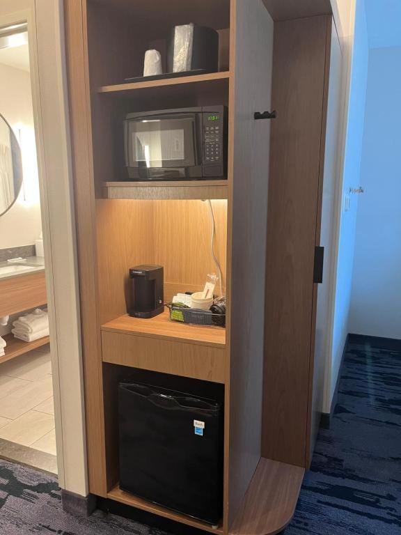 Queen Room with Two Queen Beds and Adapted Tub - Mobility and Hearing Accessible