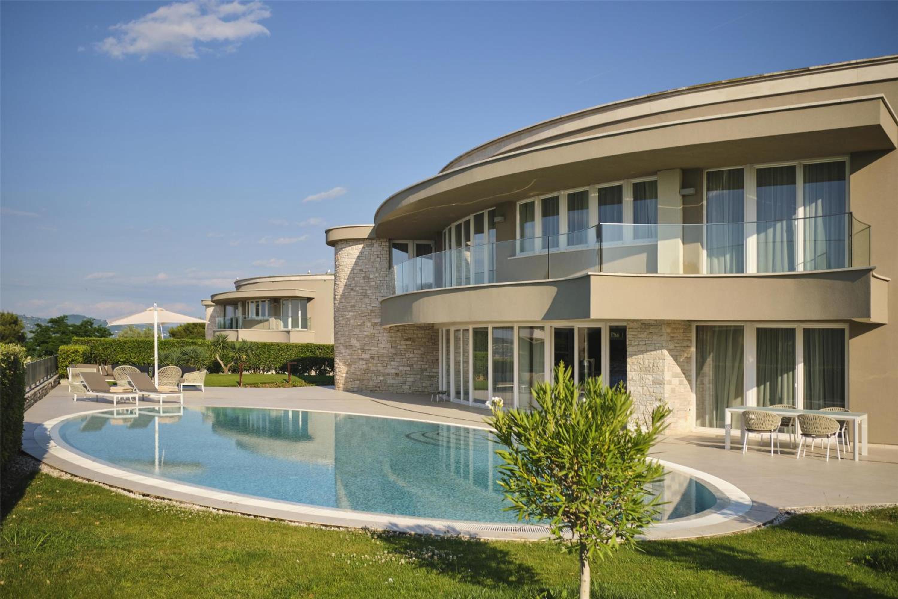 Grand Deluxe Villa C photo 2