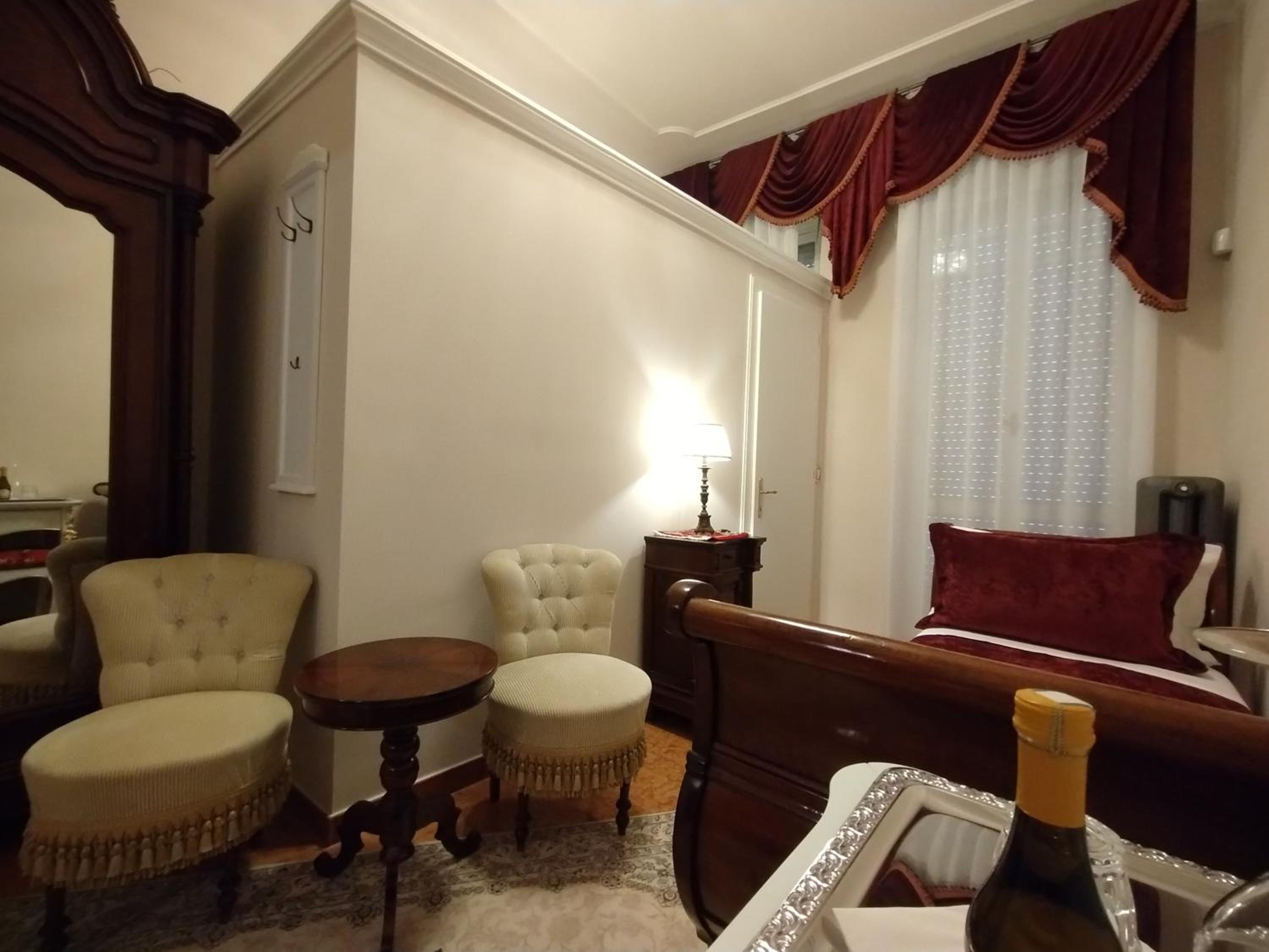 Single Room with Private Bathroom