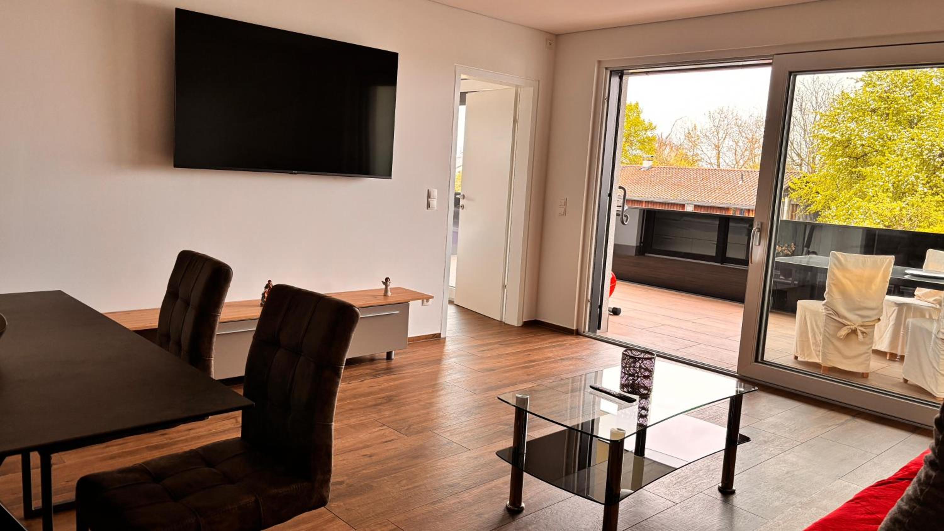 Two-Bedroom Apartment with Balcony photo 2