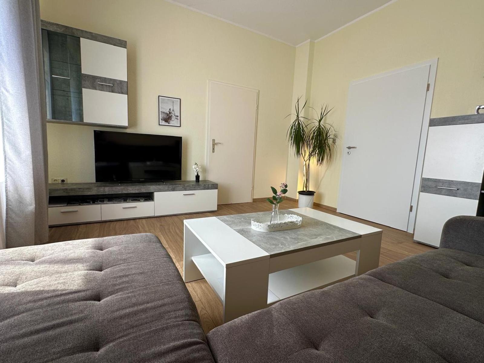 Three-Bedroom Apartment photo 3