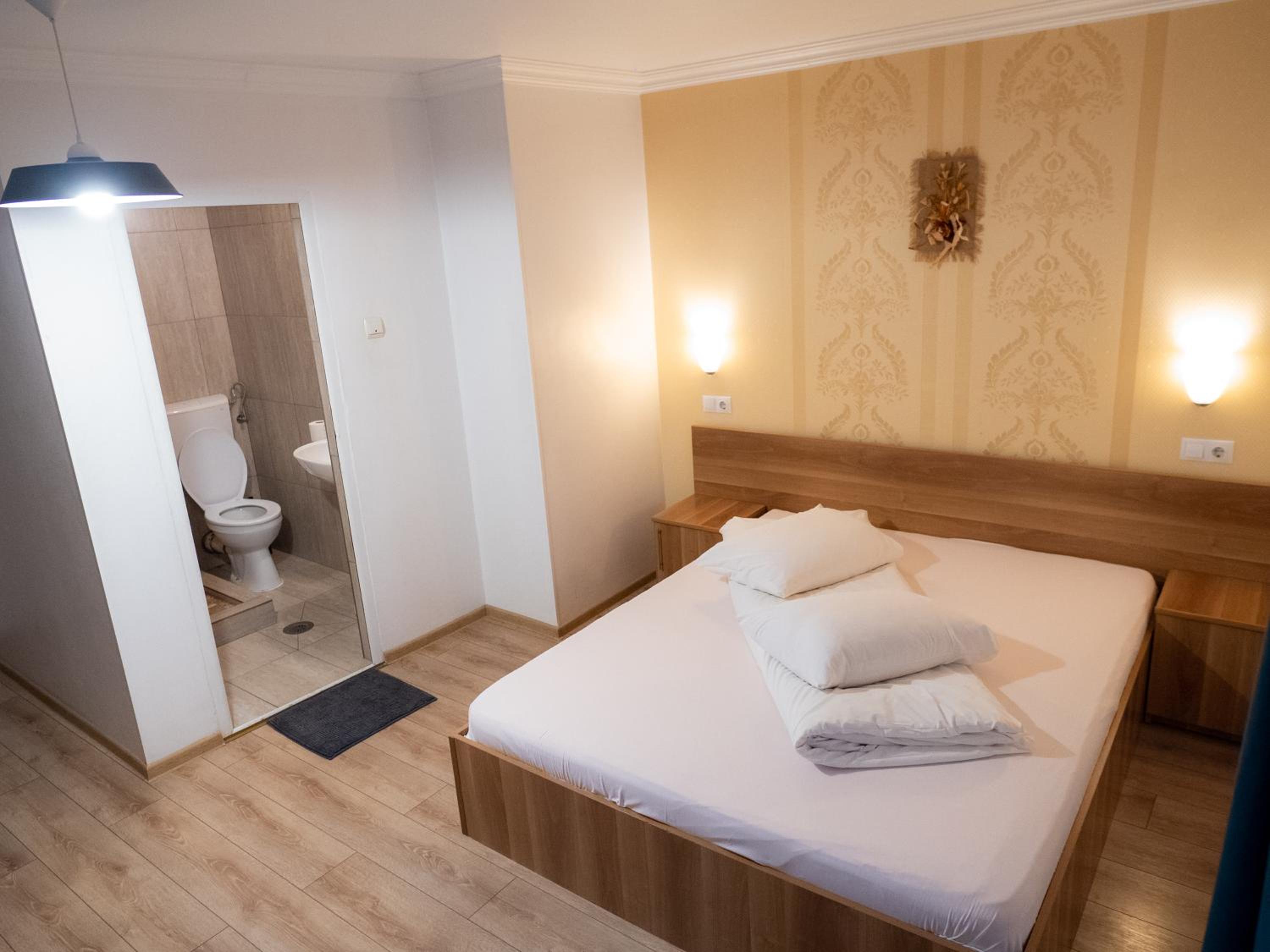 Double Room with Extra Bed photo 2