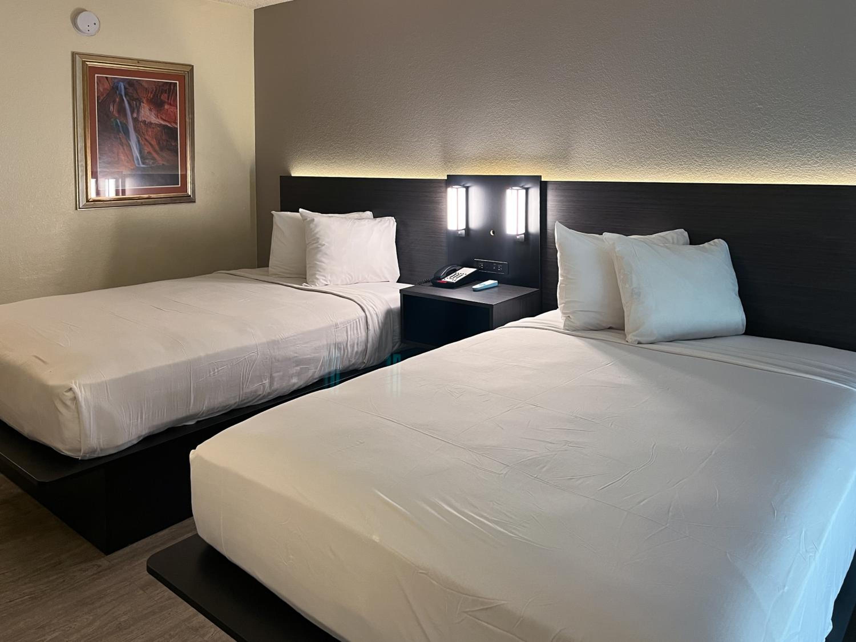 Double Room - Disability Access - Non-Smoking photo 1