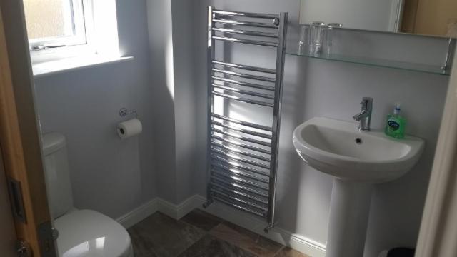 Twin Room with Private Bathroom photo 3