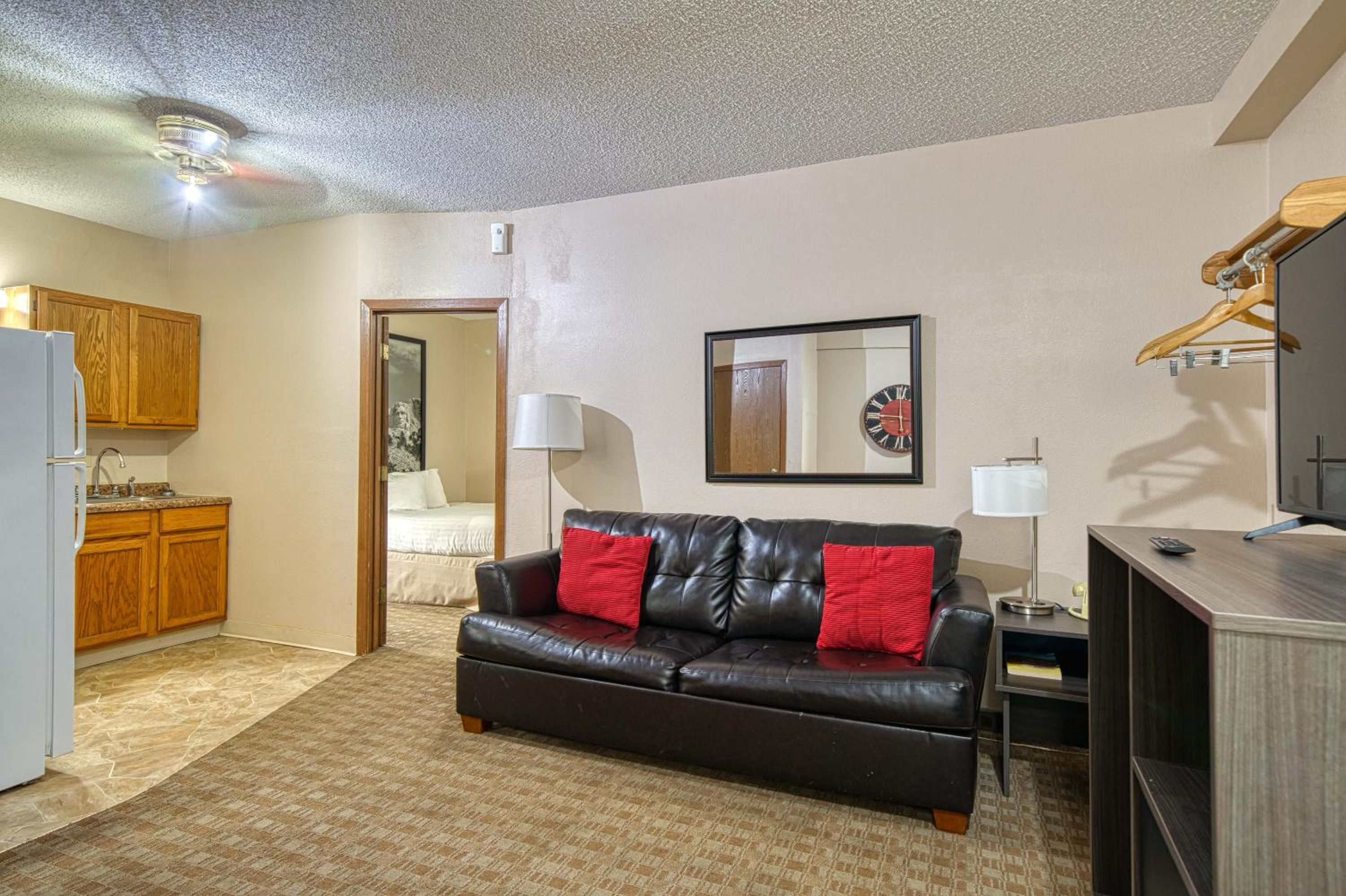 Suite with Two Queen Beds - Non-Smoking - Photo 4