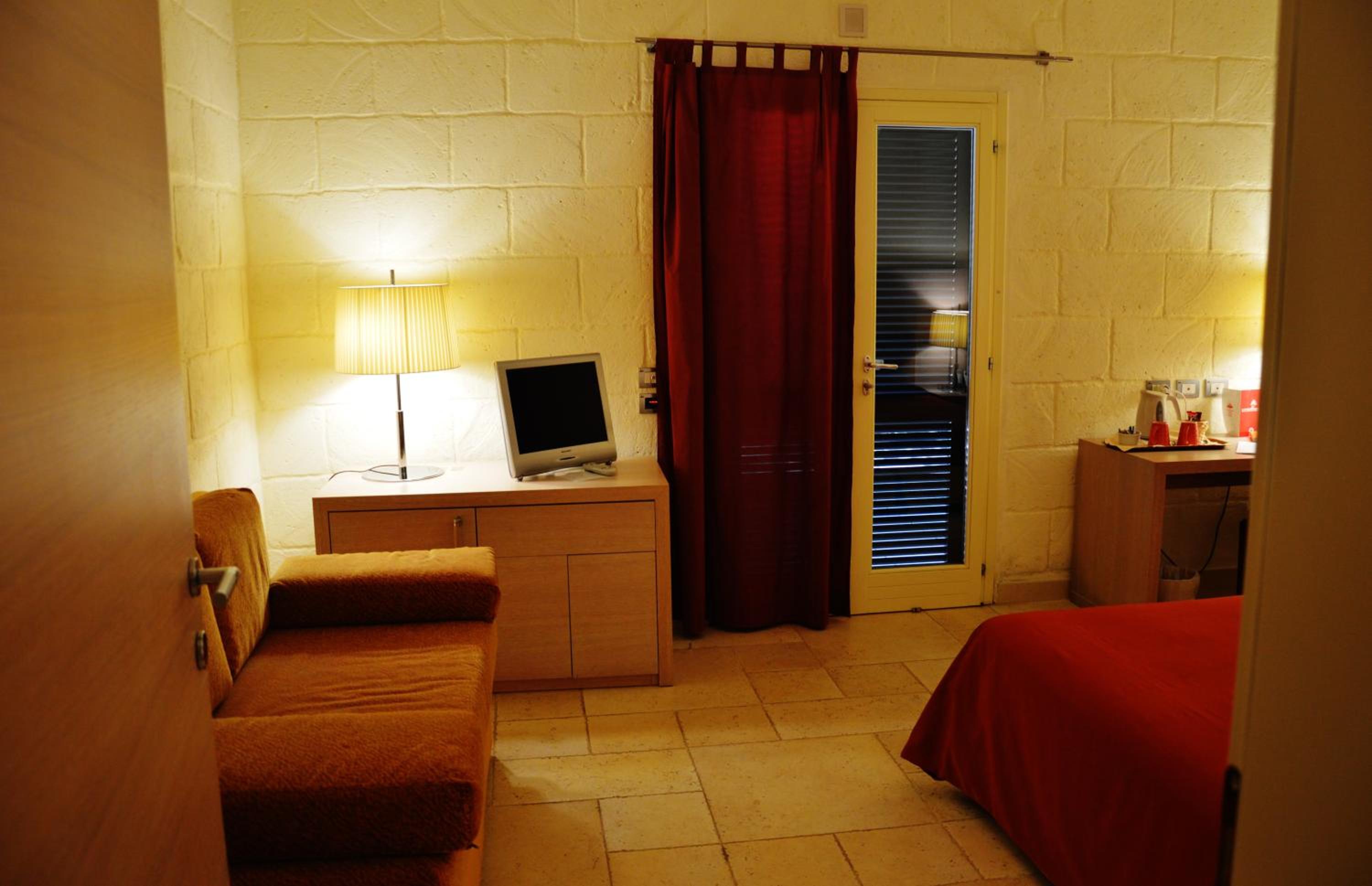 Deluxe Double Room - Photo 4