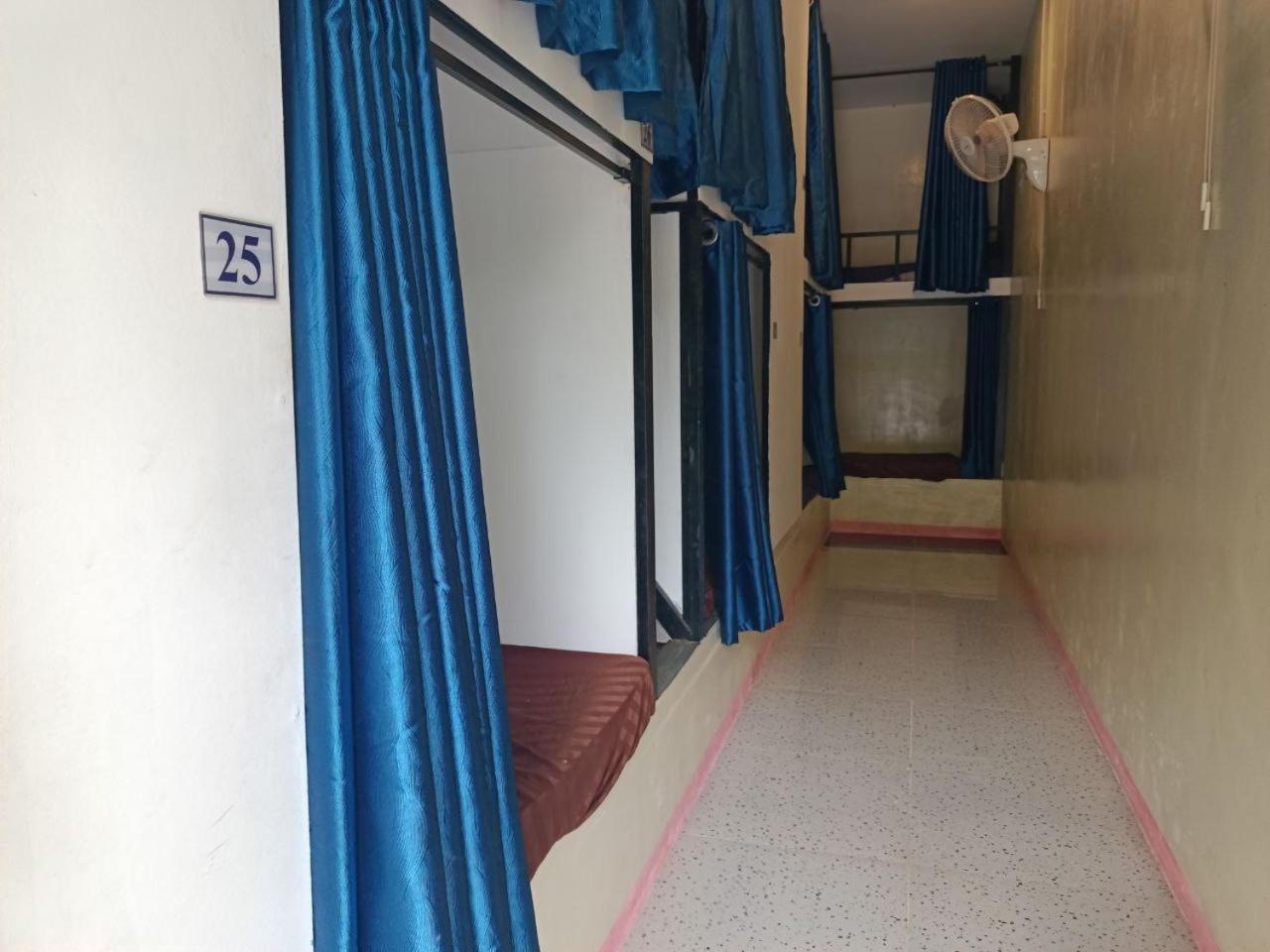 Single Bed in Mixed Dormitory Room photo 3