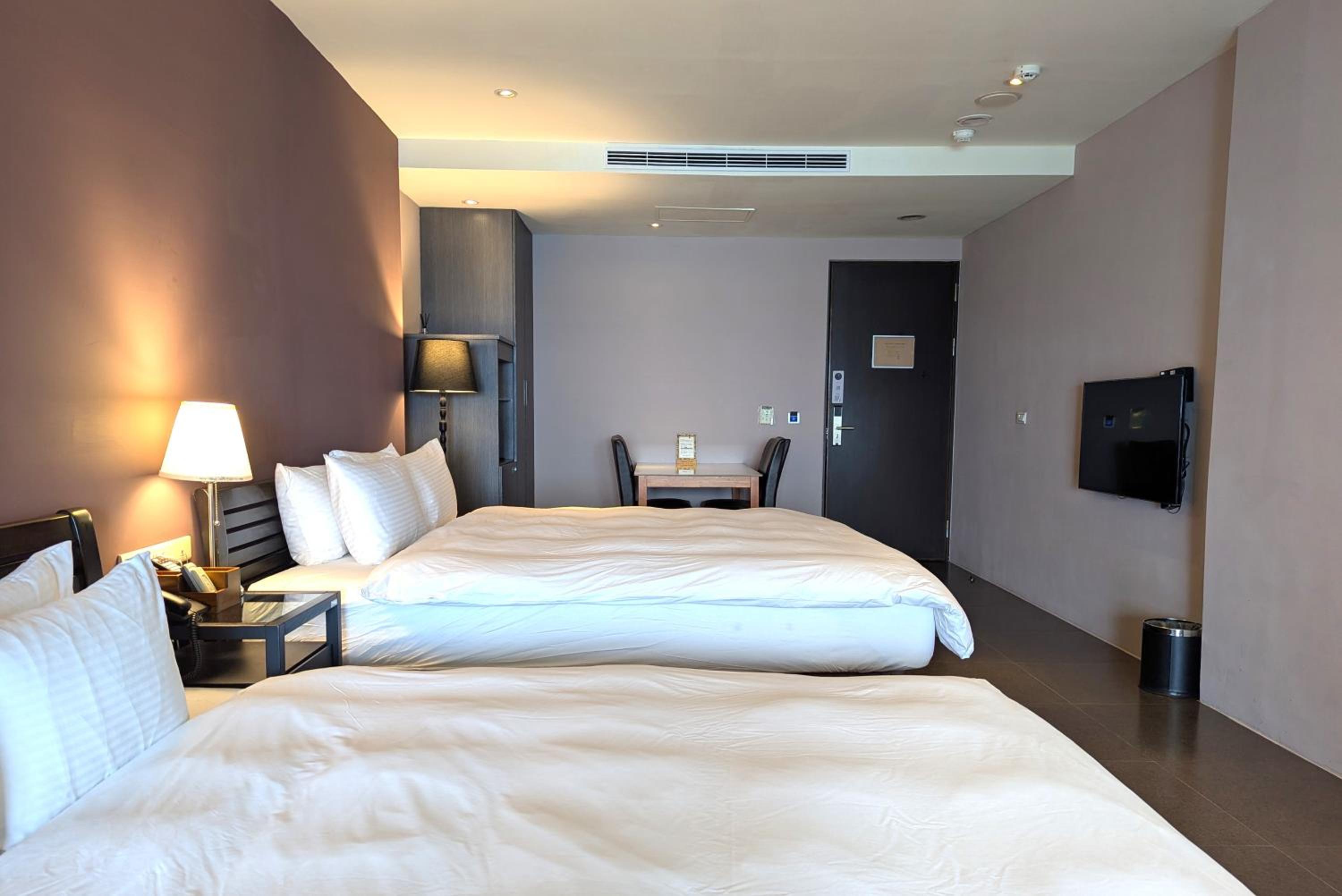 Quadruple Room with Terrace