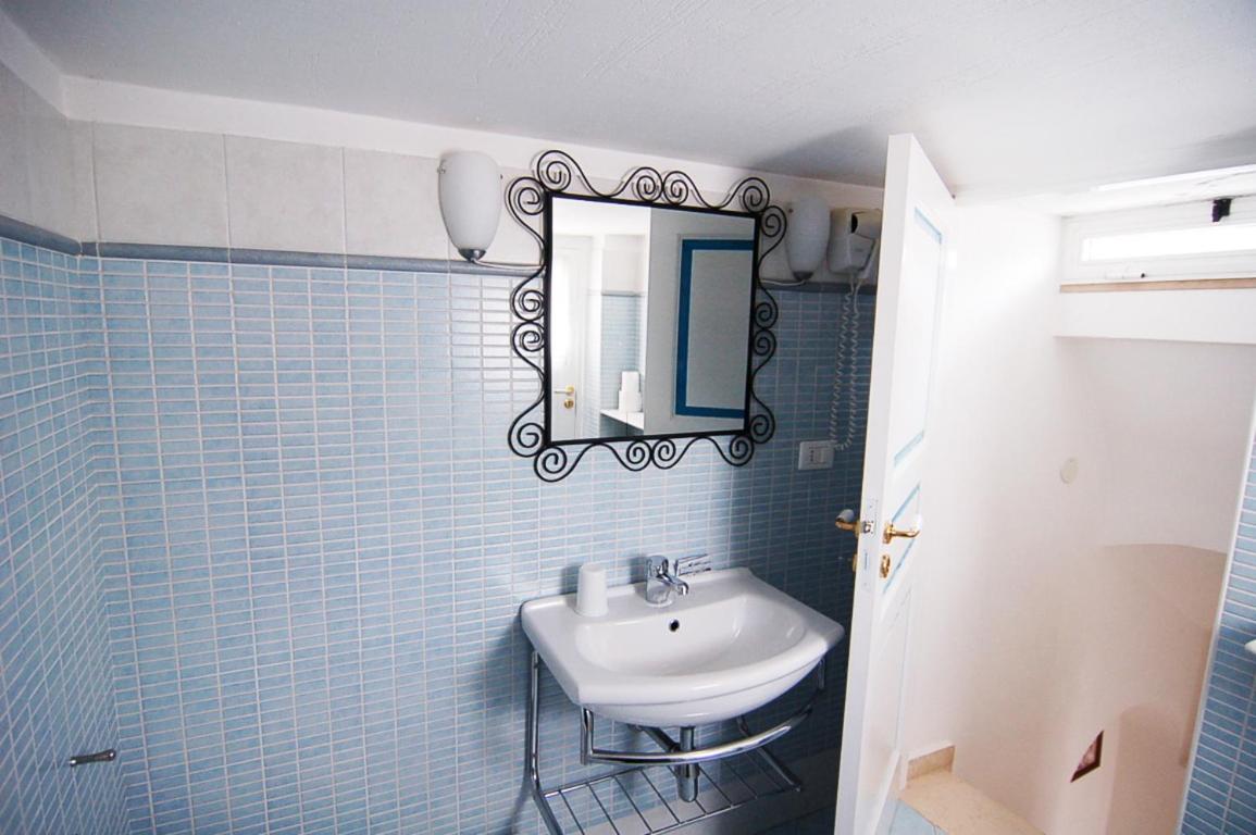 Studio (2 Adults) - Photo 1
