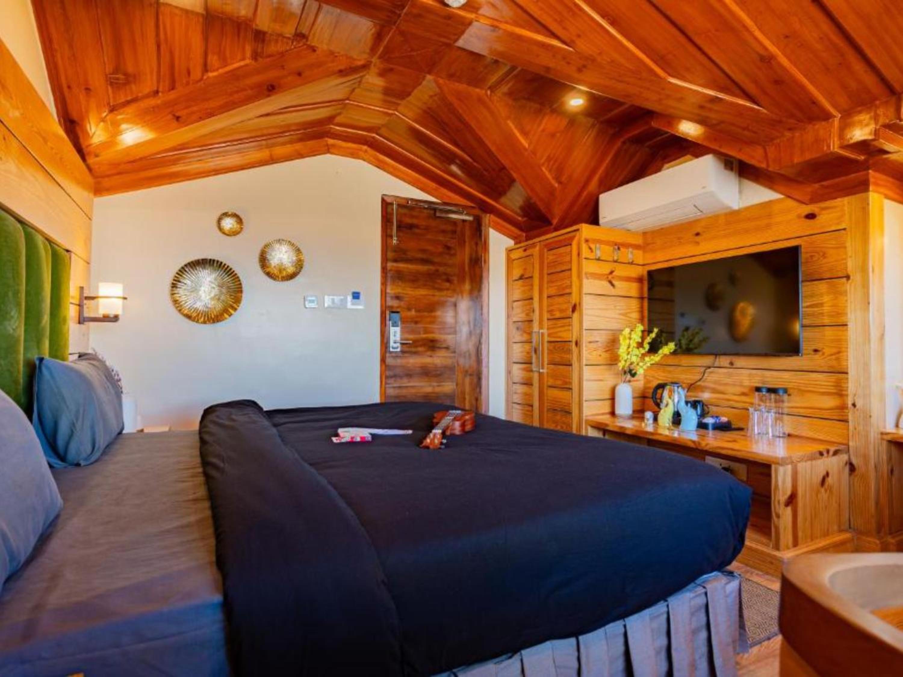Superior Attic Room With Mountain View - Photo 4
