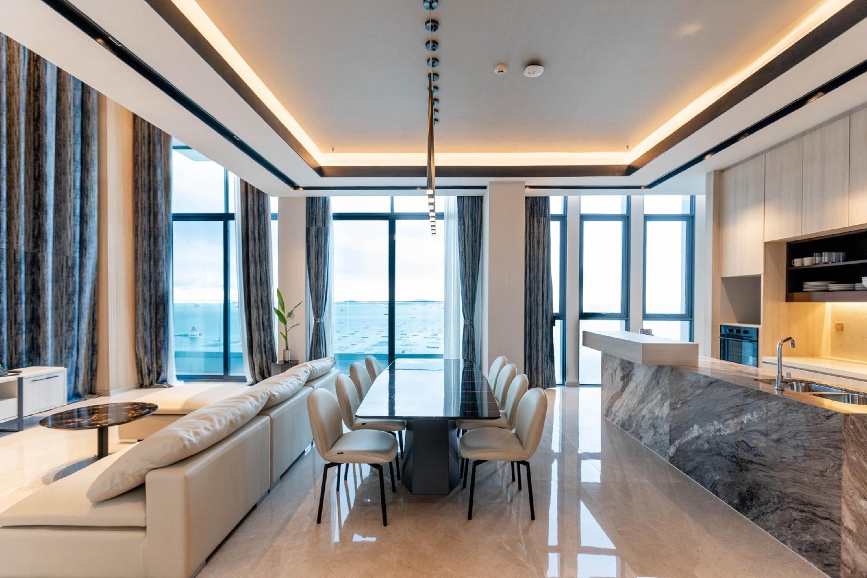 Penthouse Suite - Photo 14